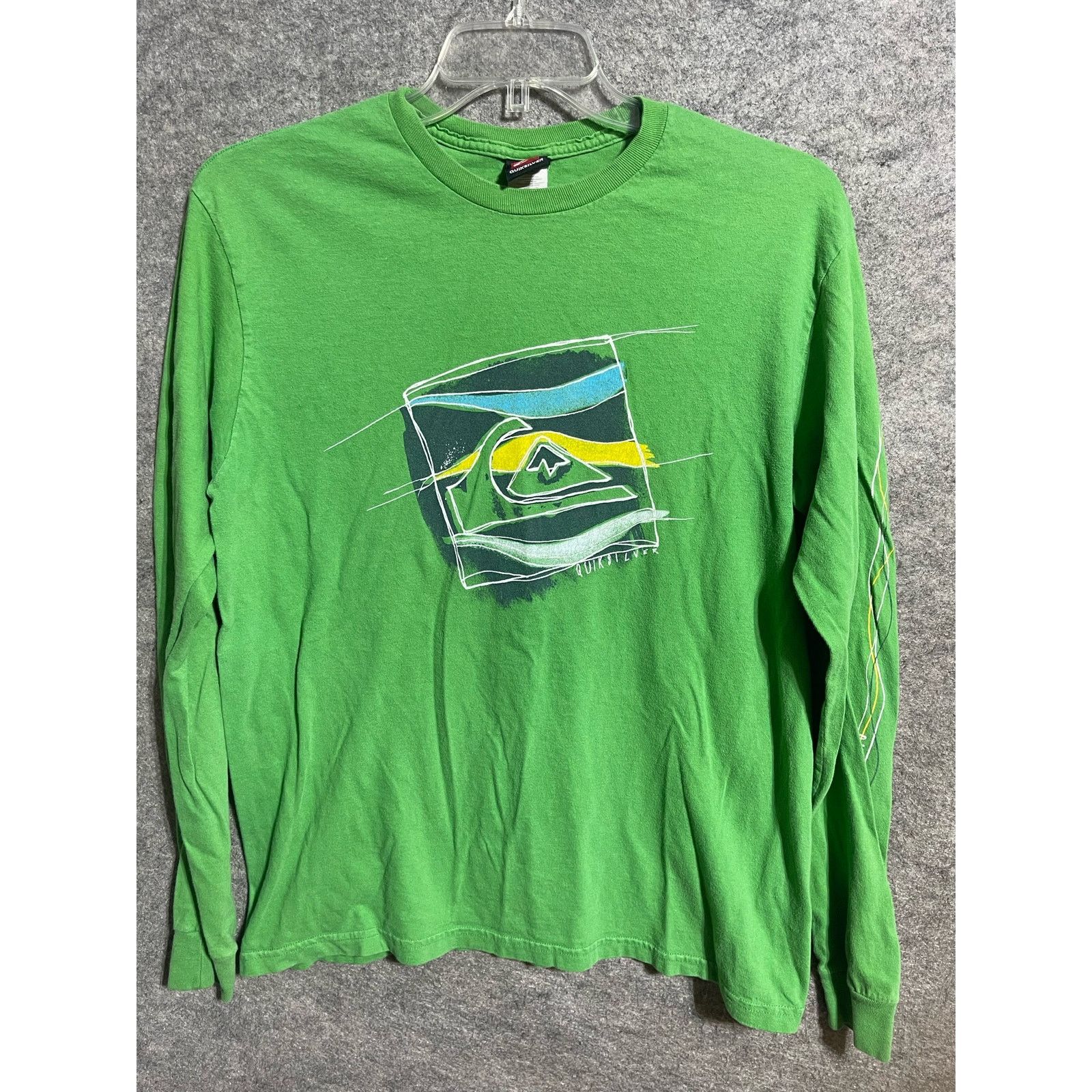 Quiksilver long sleeve t-shirt green Medium store surf retro