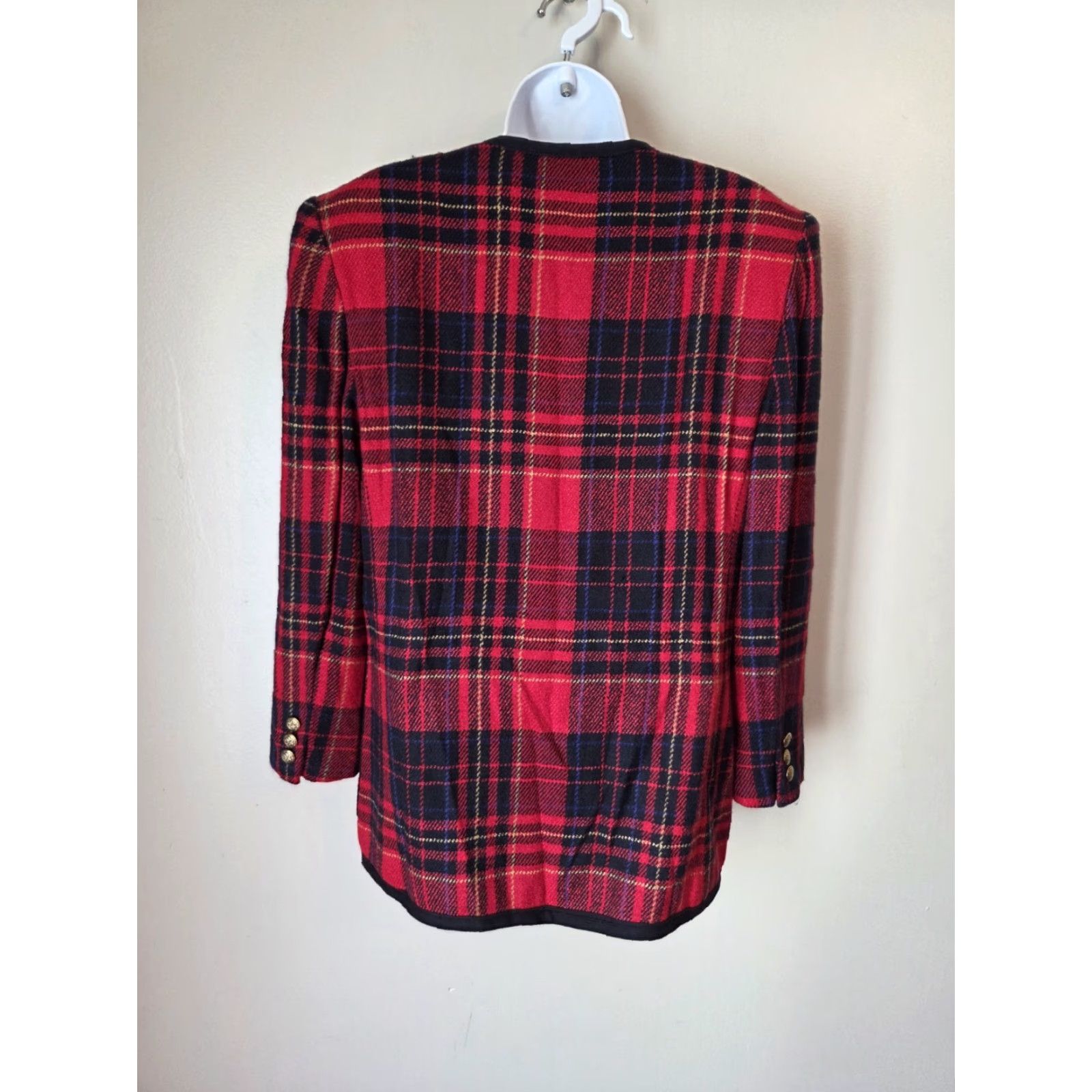 Liz Claiborne VINTAGE Liz Claiborne Blazer Wool Blend Red Plaid Five-Button Front Jacket 6 Womens Size M / US 6-8 / IT 42-44 - 5 Thumbnail