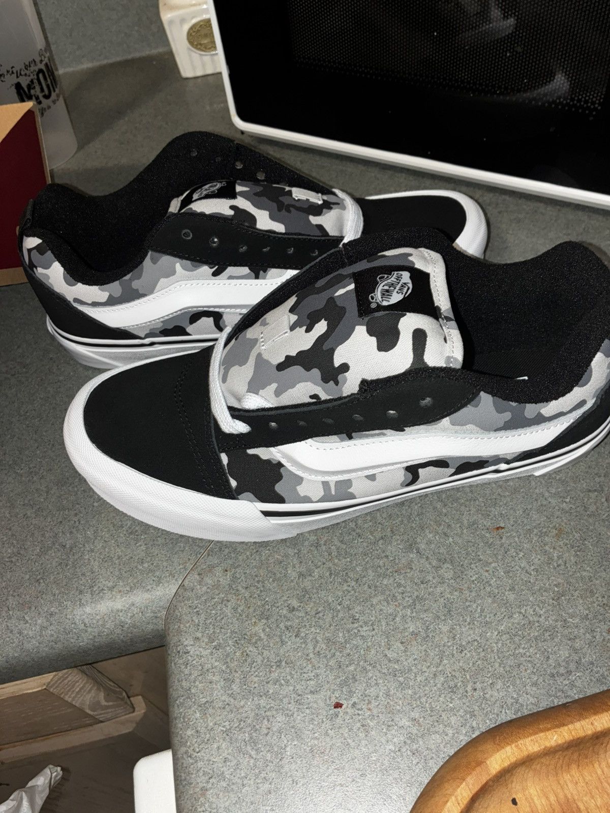 Vans Knu skool vans men size 8 woman size 9.5 Size US 8 / EU 41 - 3 Thumbnail