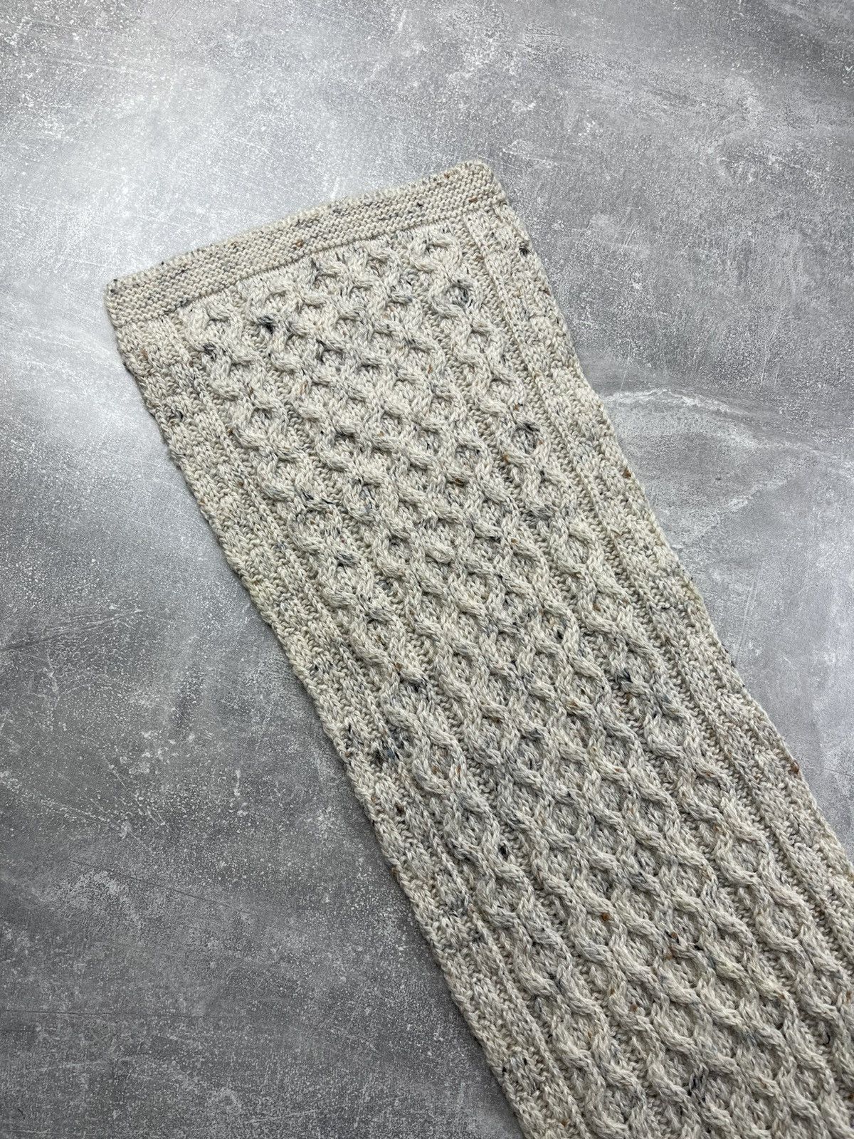 Aran Crafts Aran Crafts Traditional Irish Wool Cable Knit Scarf Oatmeal Size ONE SIZE - 4 Thumbnail