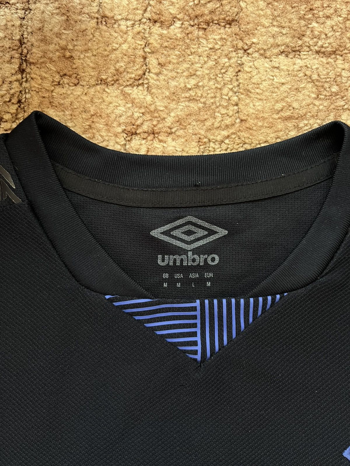 Umbro Everton FC Umbro Blue Training Soccer Jersey Football Shirt Size US M / EU 48-50 / 2 - 3 Thumbnail