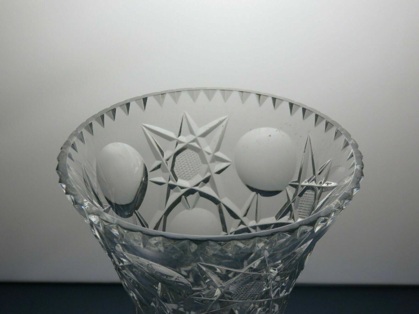 The Unbranded Brand Stevens and Williams Constellation Cut Crystal Vase 10" Size ONE SIZE - 5 Thumbnail