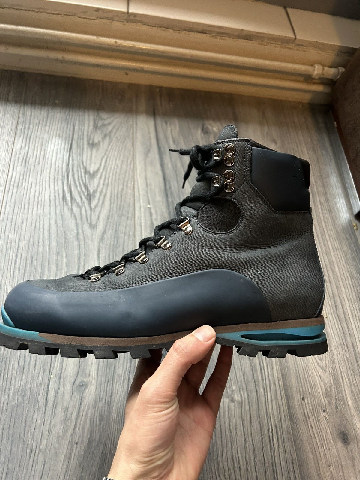 Louis Vuitton Louis Vuitton Terrain Hiking Boots Size US 10 / EU 43 - 13 Thumbnail