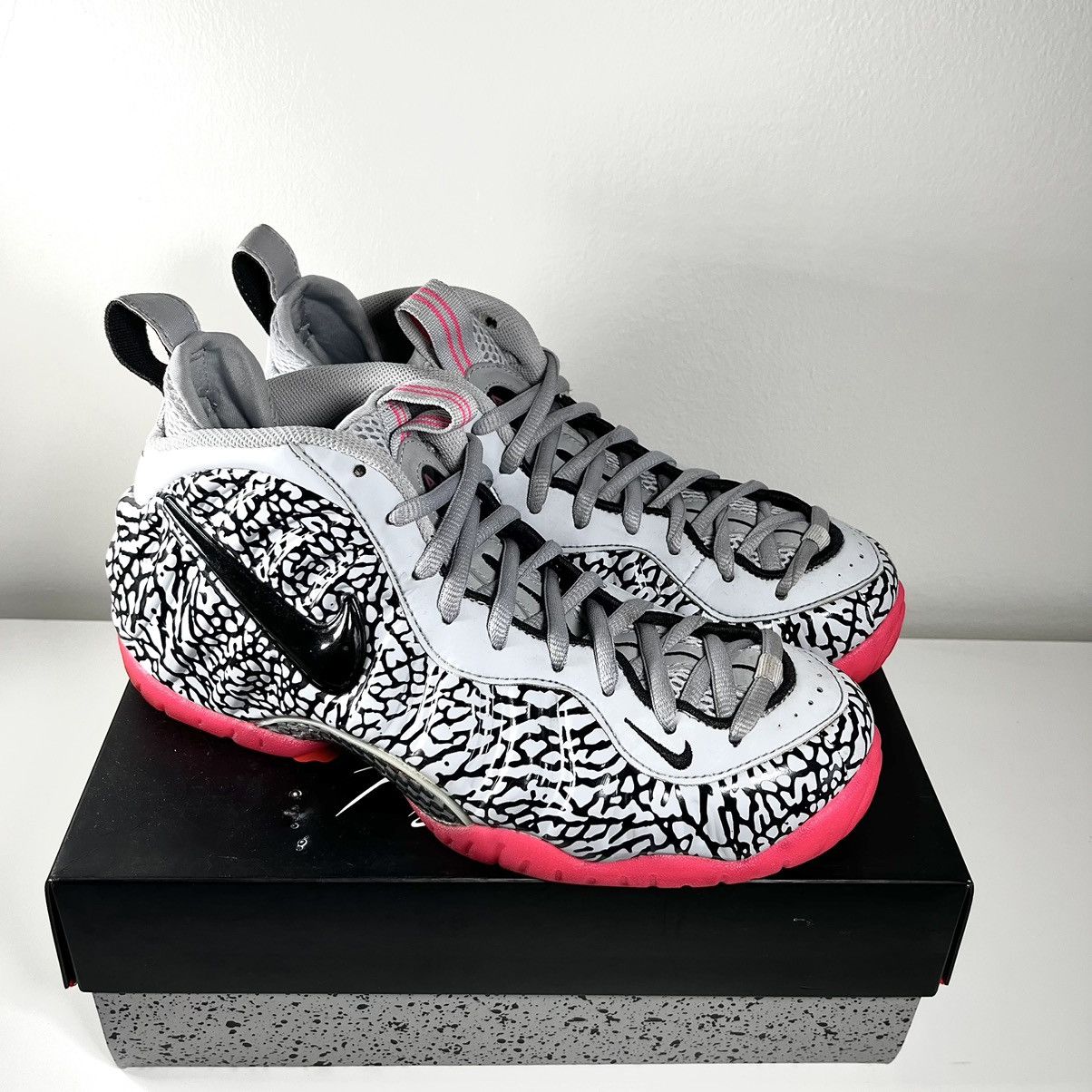 Nike NIKE AIR FOAMPOSITE PRO “Elephant Print” Size US 9.5 / EU 42-43 - 2 Thumbnail