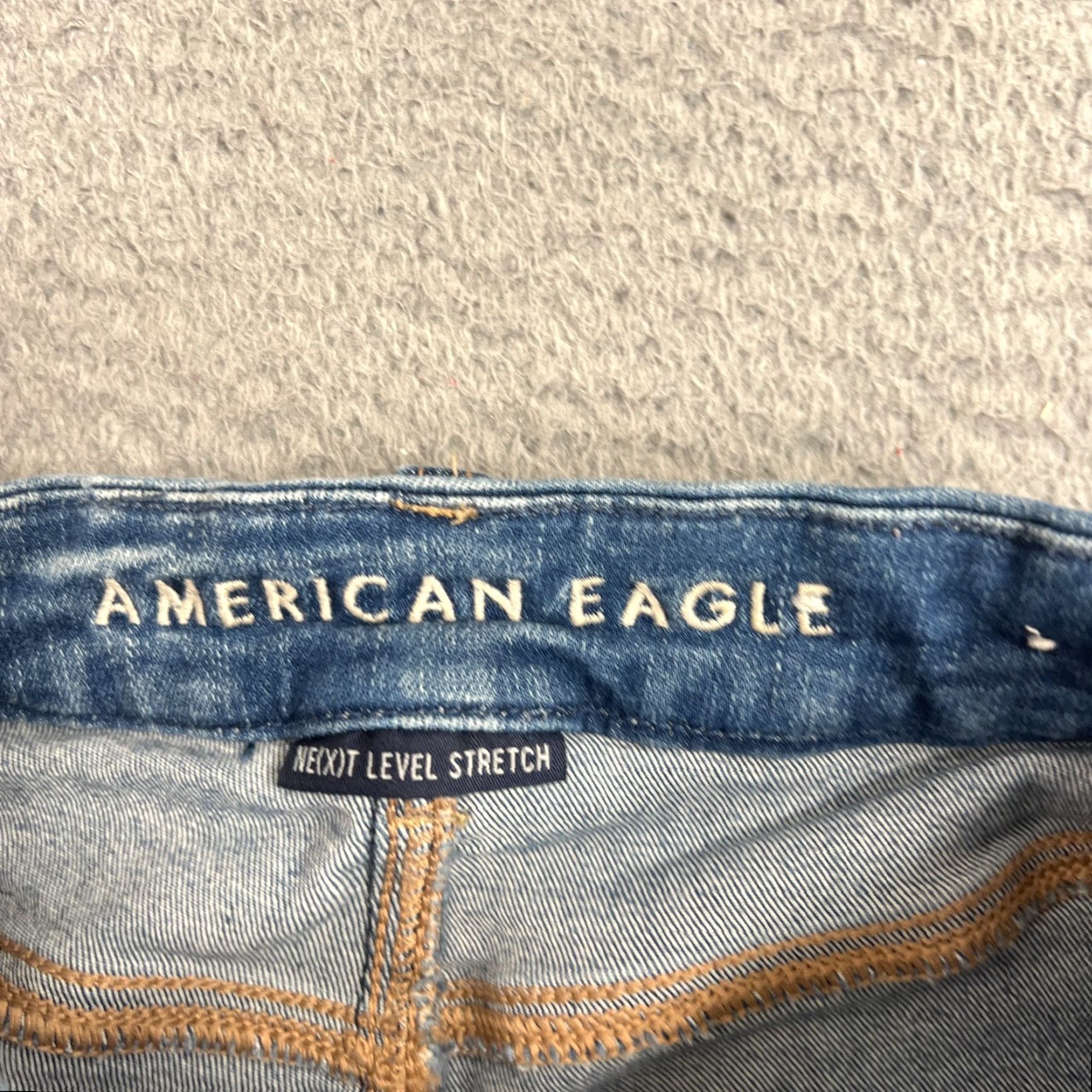 American Eagle Outfitters VINTAGE American Eagle Women’s Shorts Casual Denim High Rise Stretch Distressed 4-Inch Inseam Size 27" / US 4 / IT 40 - 5 Thumbnail
