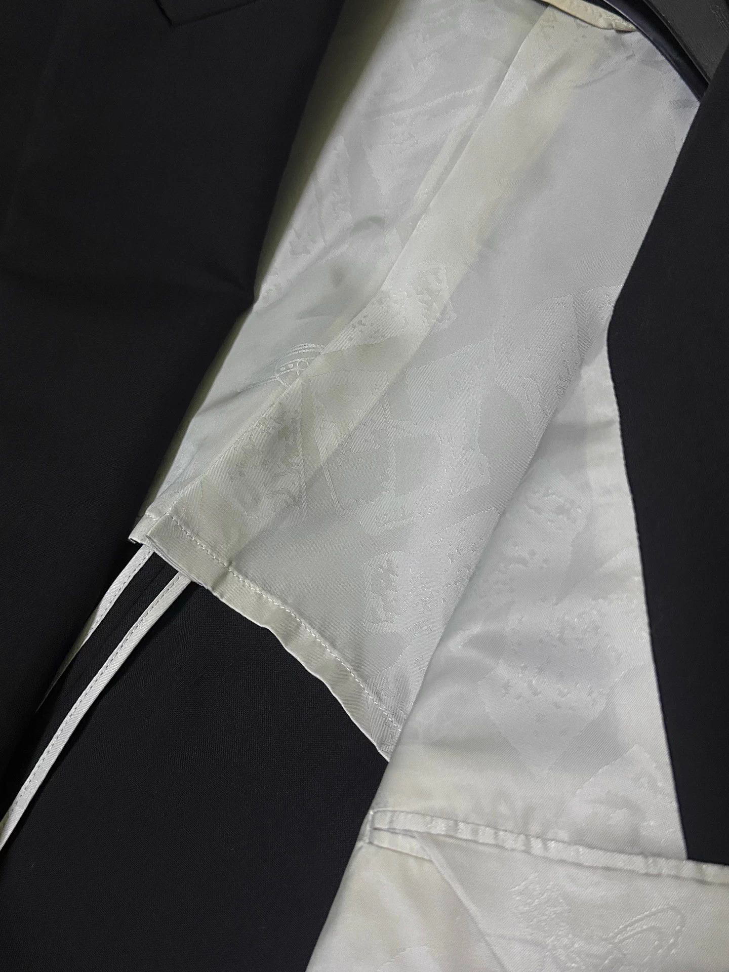 Vivienne Westwood Vivienne Westwood 1990s Peak Lapel Wool Jacket Size US M / EU 48-50 / 2 - 5 Thumbnail
