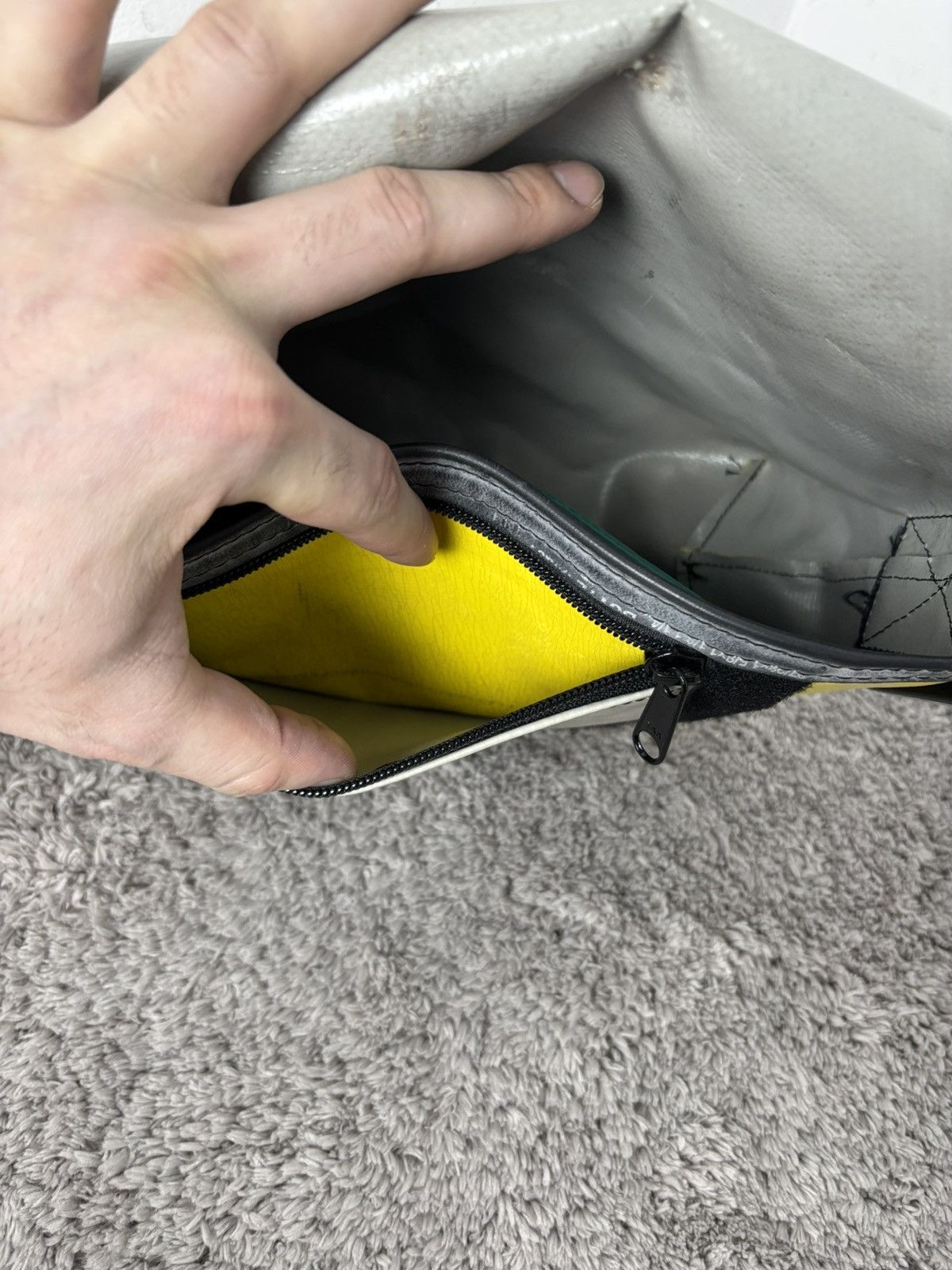 Freitag × Japanese Brand Freitag Recycled Messenger Crossbody Bag Size ONE SIZE - 20 Thumbnail