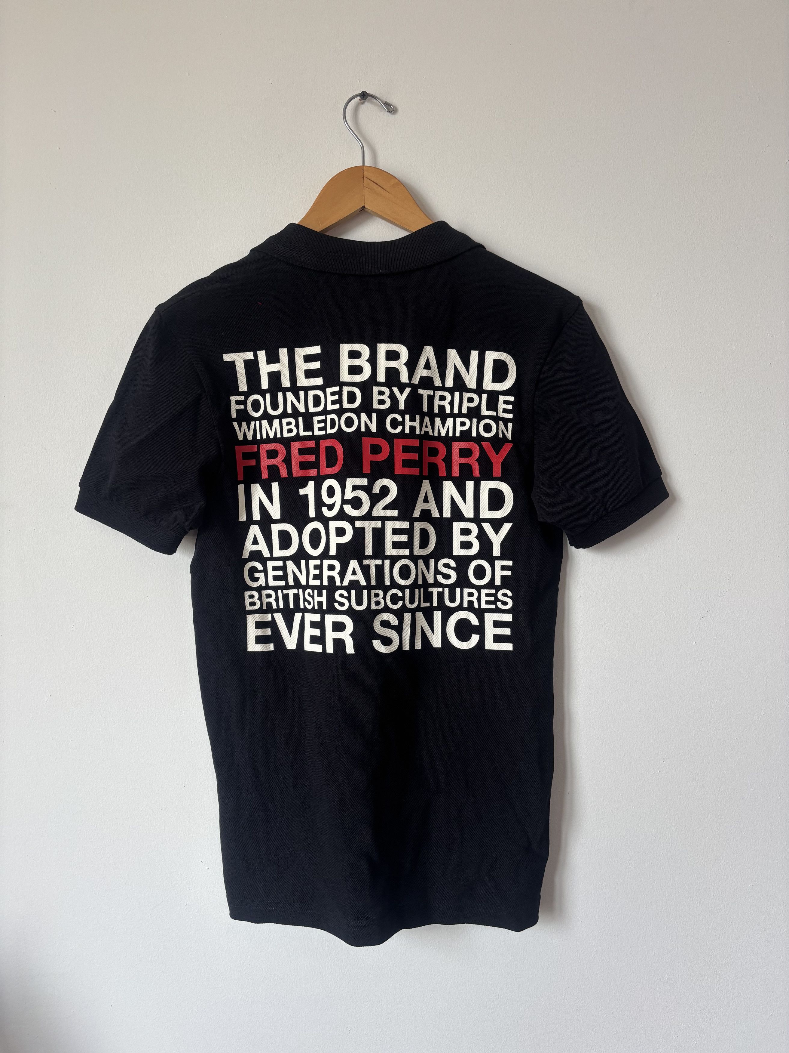 Fred Perry Fred Perry x Pleasures Spellout Logo Printed Polo Black S Size US S / EU 44-46 / 1 - 2 Thumbnail