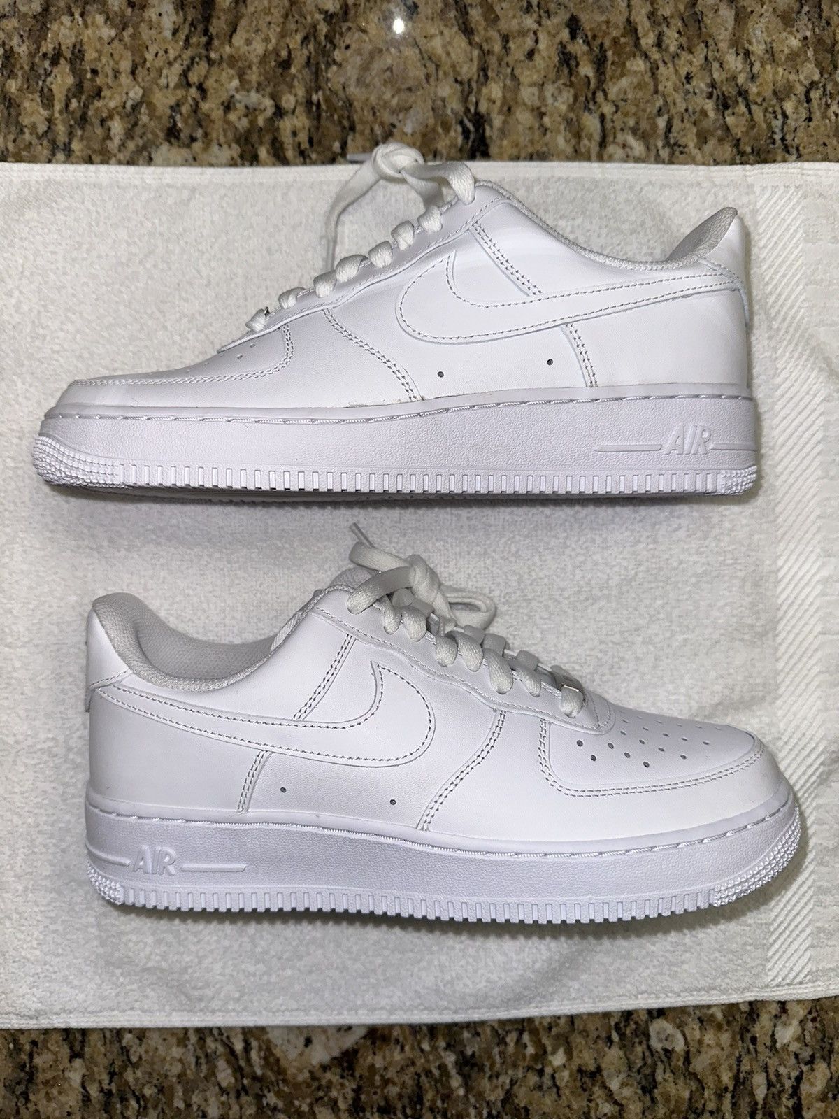 image of Nike Air Force 1 ‘07 Shoes in White, Women's (Size 9)