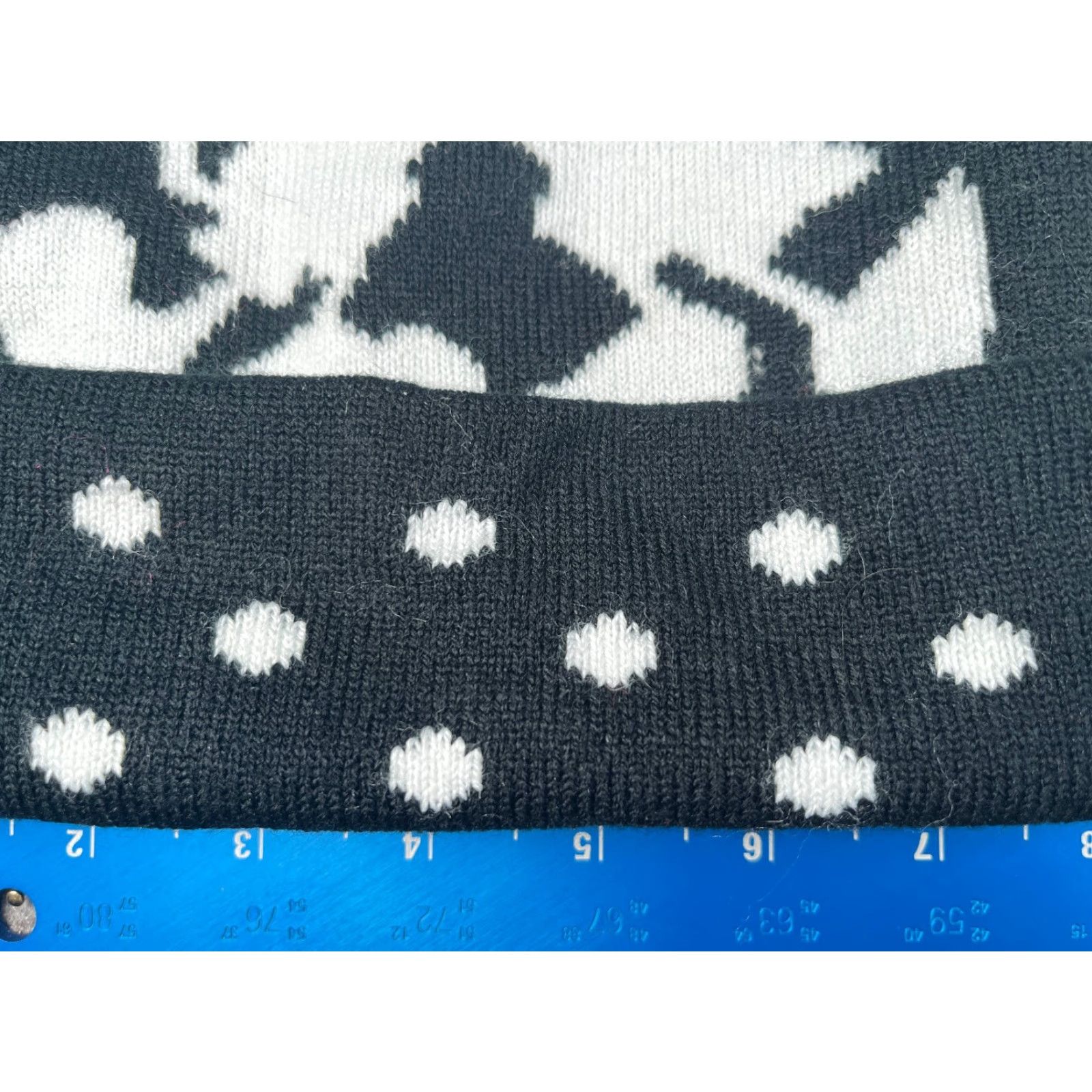 Disney Disney Beanie Toque Women One Size Black Acrylic Pom Minnie Mickey Mouse Pattern: Polka Dot 90s Cartoon Disney Hat Womens Size ONE SIZE - 2 Thumbnail