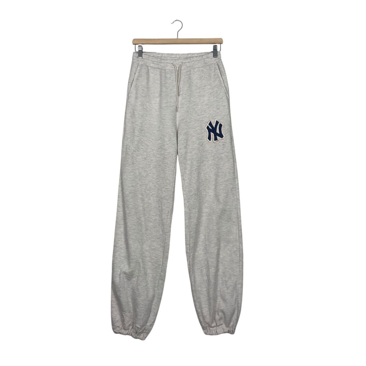 Japanese Brand 📌Vintage Jogger Pants MLB New York Big Logo Size US 26 / EU 42 - 2 Thumbnail