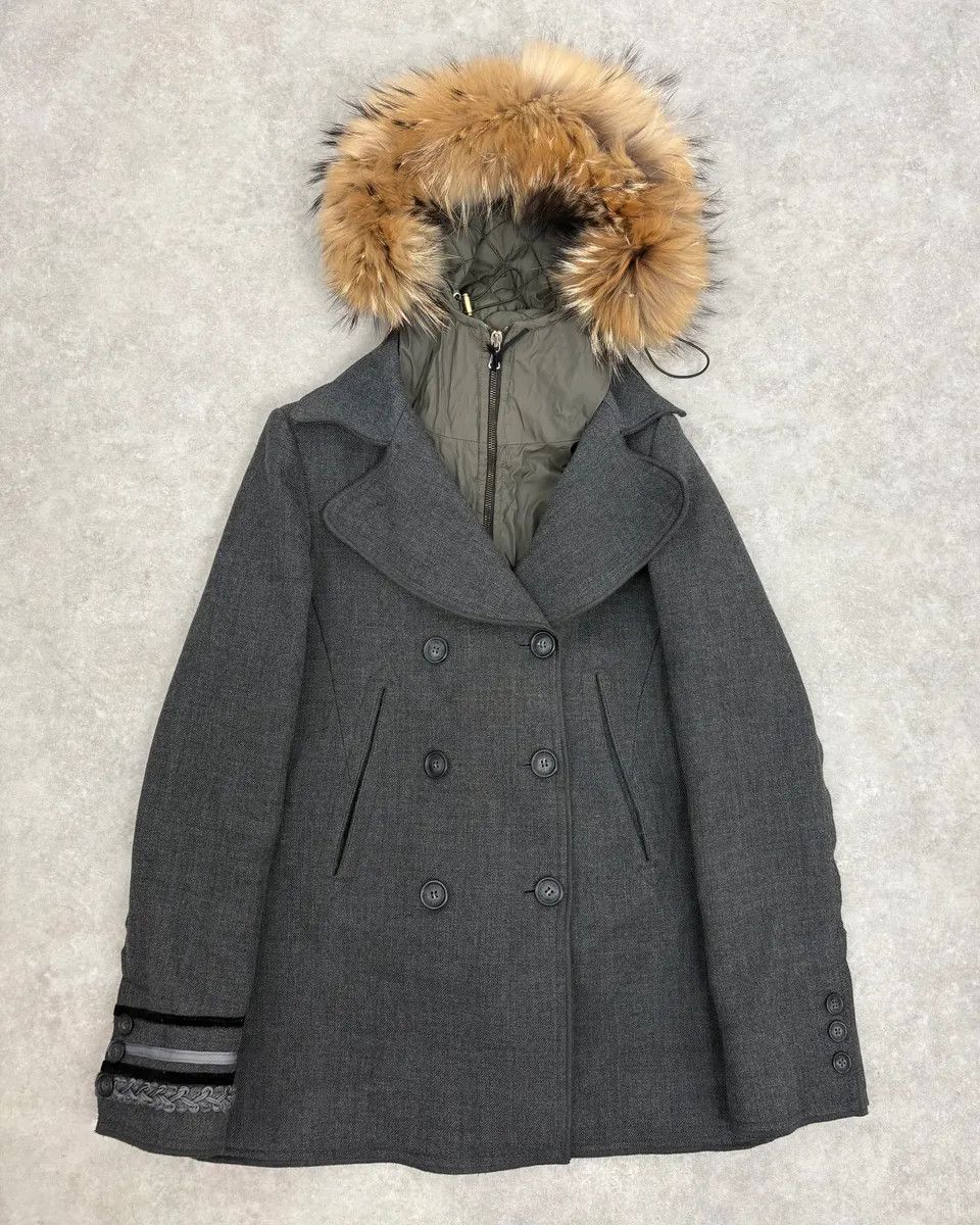 Dolce & Gabbana 2000s Dolce & Gabbana Grey Detachable Fur Hooded Coat Size XS / US 0-2 / IT 36-38 - 2 Thumbnail