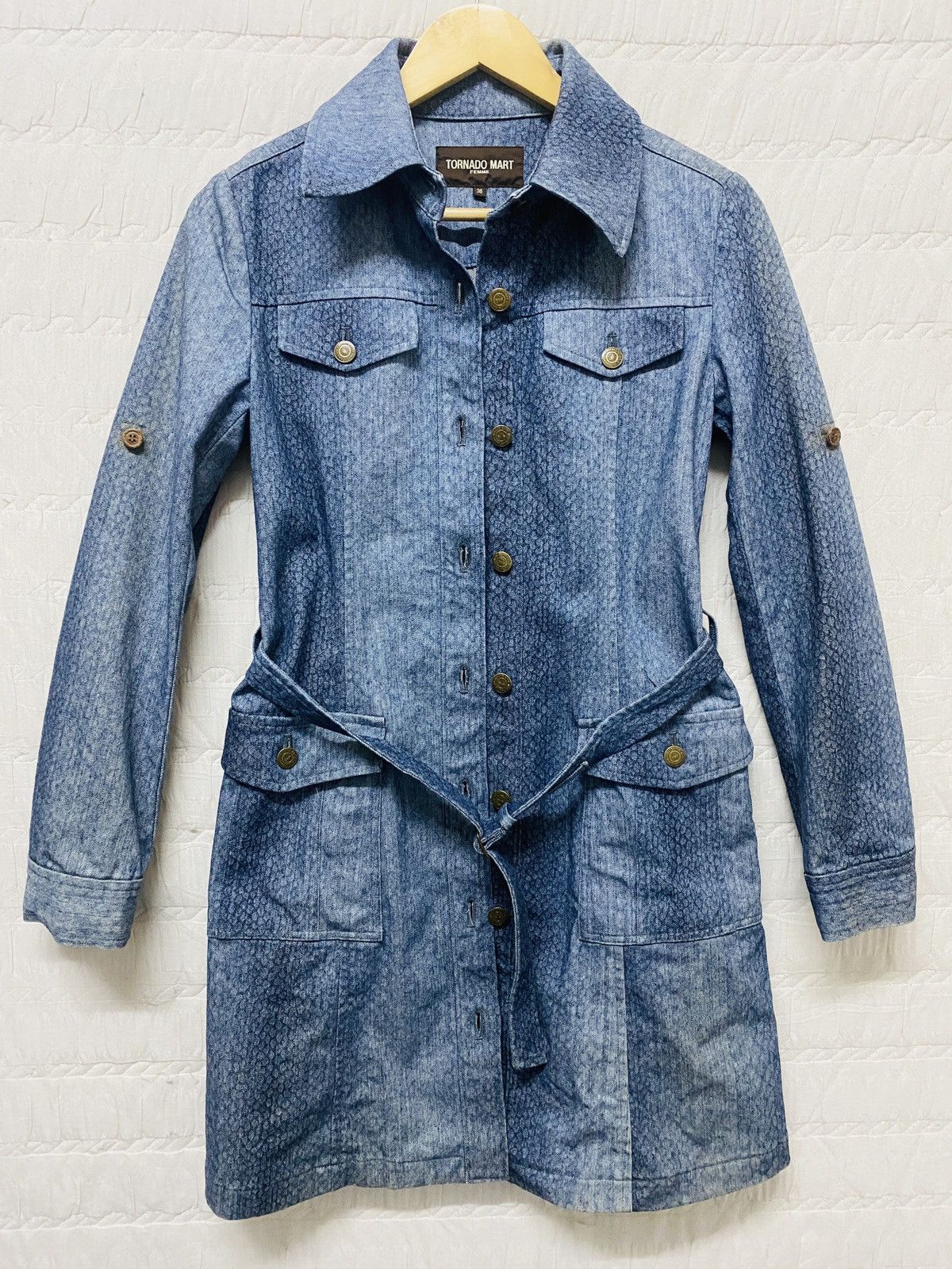 Tornado Mart (L) TORNADO MART FEMME STUDDED HONEYCOMB DENIM JACKET Size S / US 4 / IT 40 - 1 Thumbnail