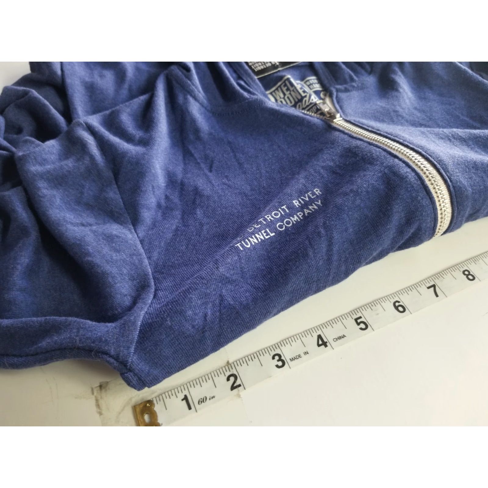 Vintage VINTAGE Well Done Goods Detroit USA Hoodie shirt Size XS Railroad Station blue Zip Up Size US XS / EU 42 / 0 - 3 Thumbnail