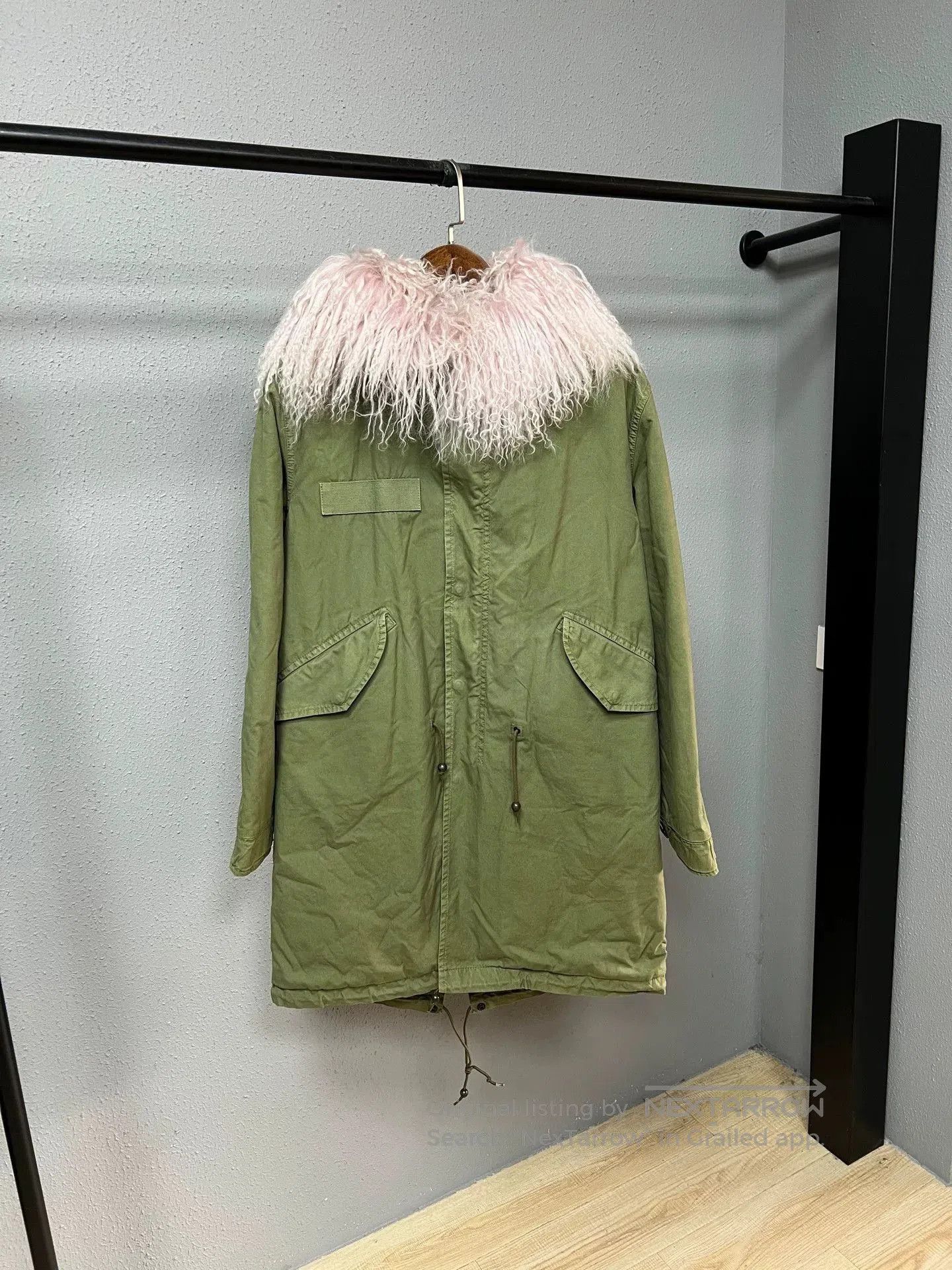 Moncler green parka coat with fur collar. Size XS / US 0-2 / IT 36-38 - 1 Thumbnail