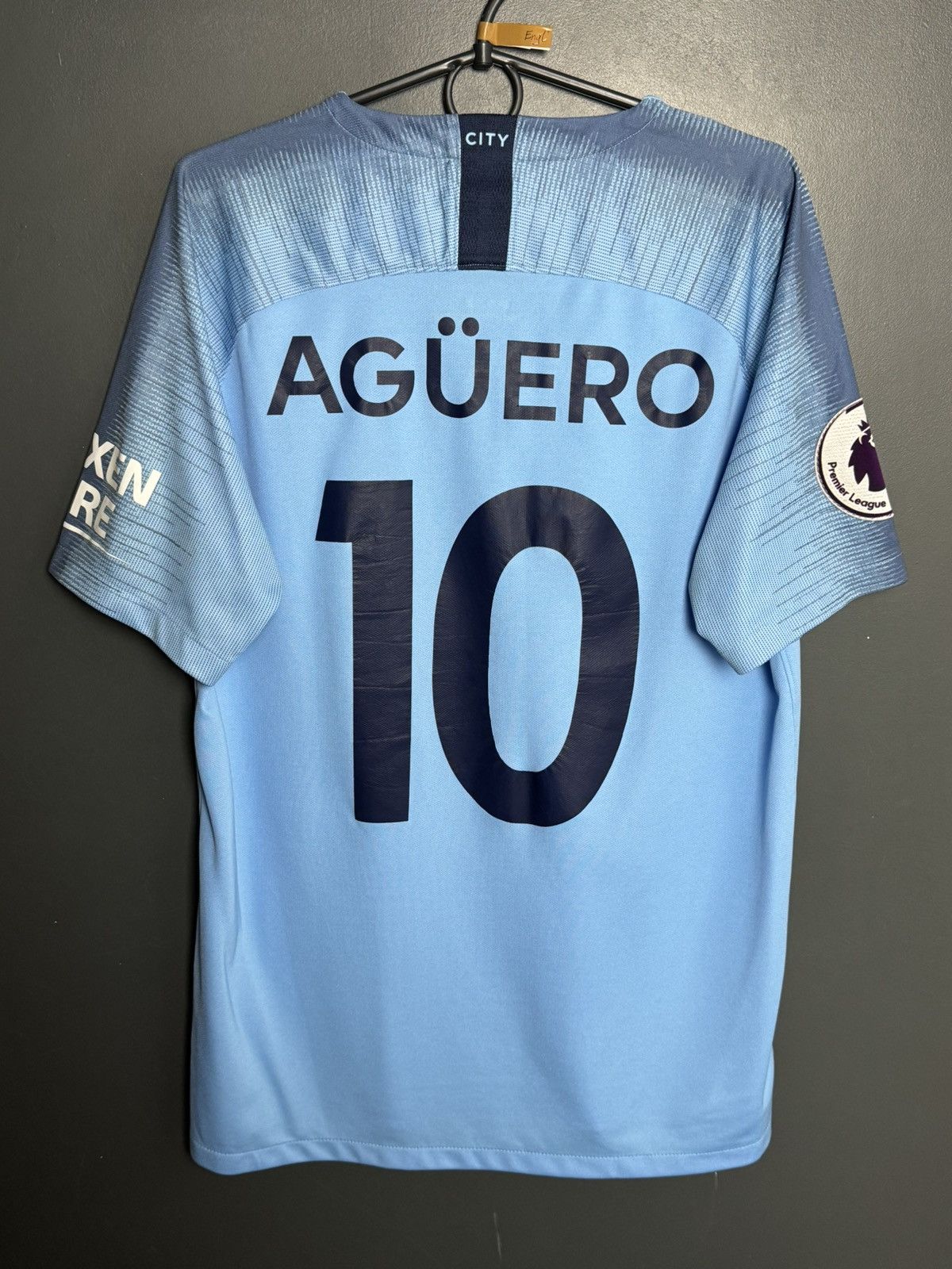 Nike Manchester City 18/19 Home Aguero Football Jersey Size US L / EU 52-54 / 3 - 1 Thumbnail
