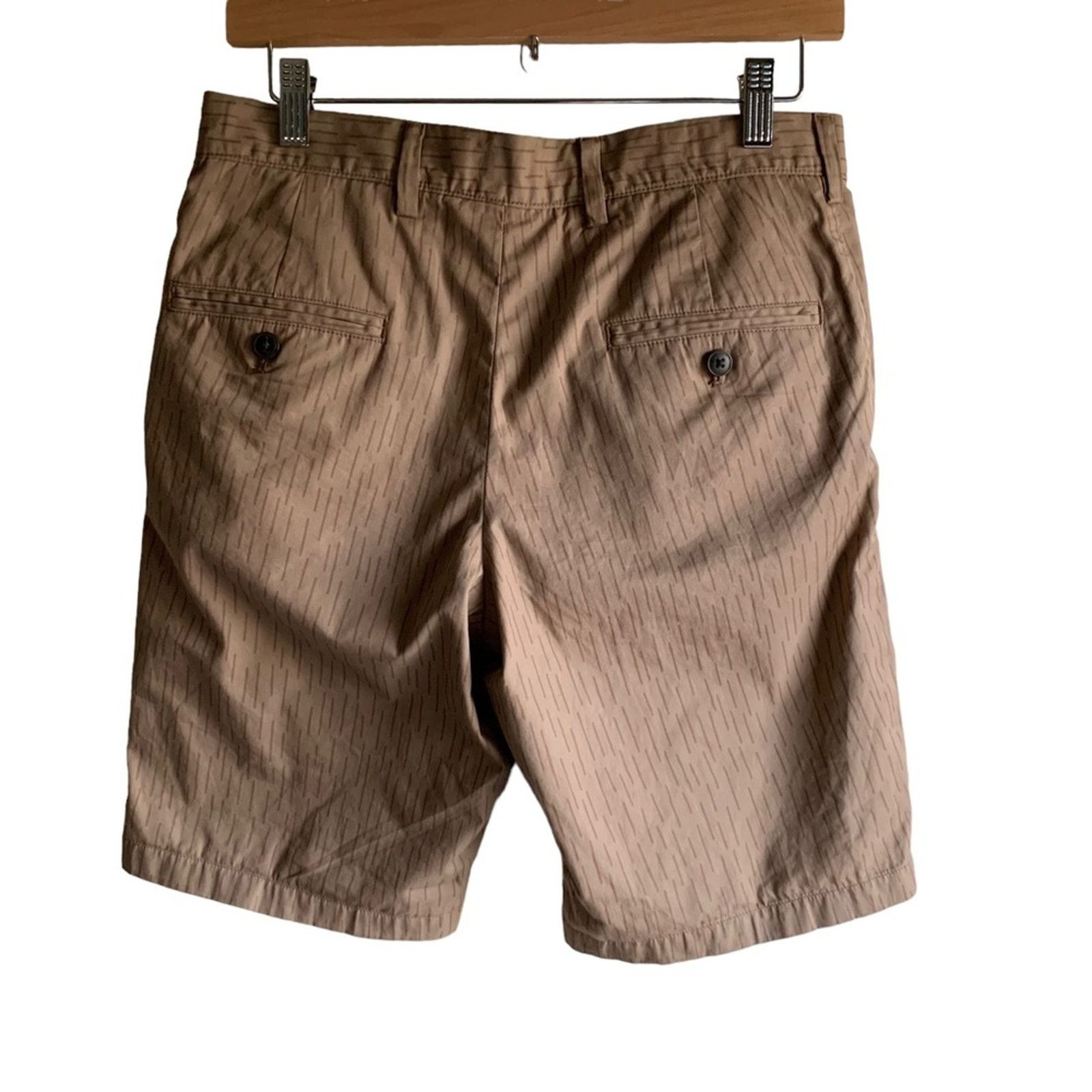 Club Monaco Club Monaco Men’s 10” Inseam Short Size 28 Size US 28 / EU 44 - 2 Thumbnail