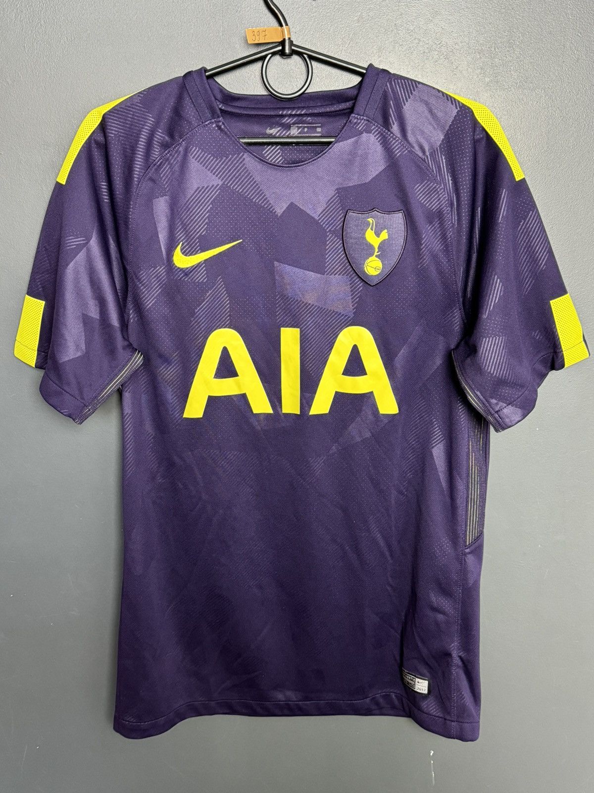 Nike Tottenham Hotspur 17/18 Third Football Jersey Size US S / EU 44-46 / 1 - 1 Thumbnail
