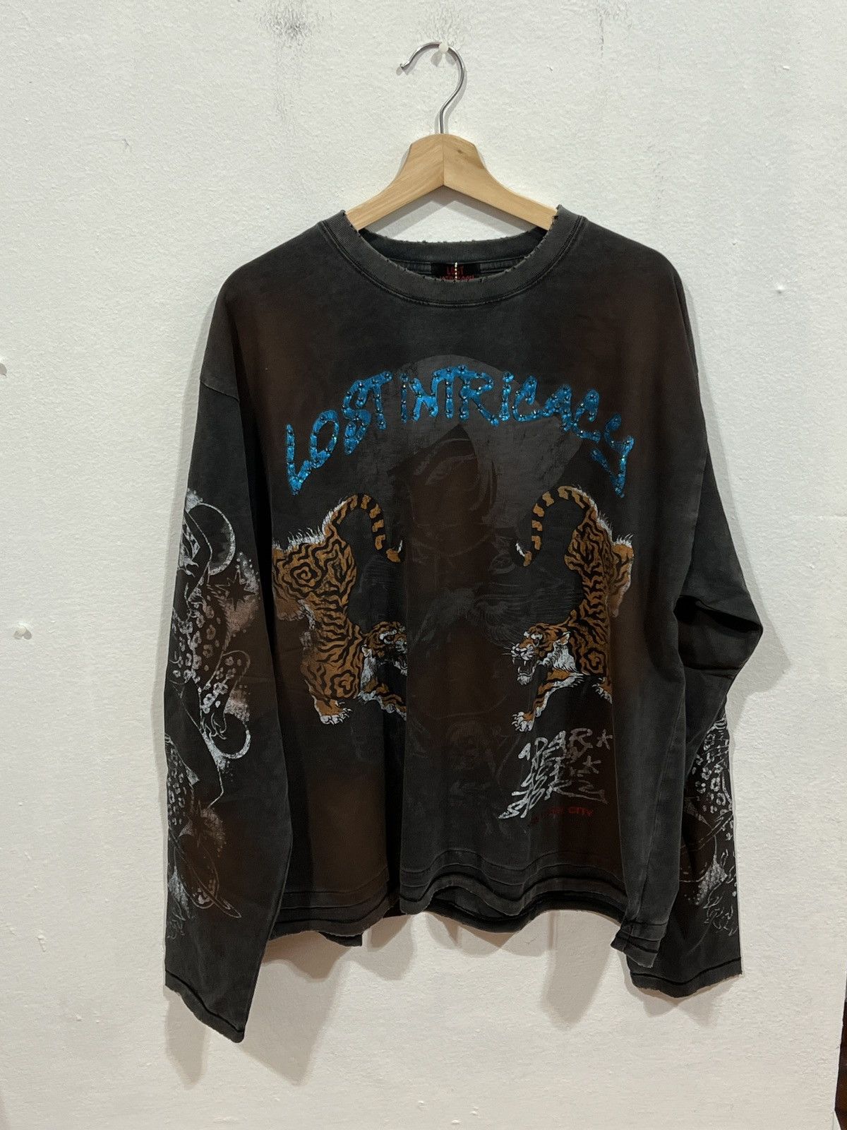 LOST INTRICACY Lost Intricacy Twin Tiger L/S Tee Size US XXL / EU 58 / 5 - 1 Thumbnail