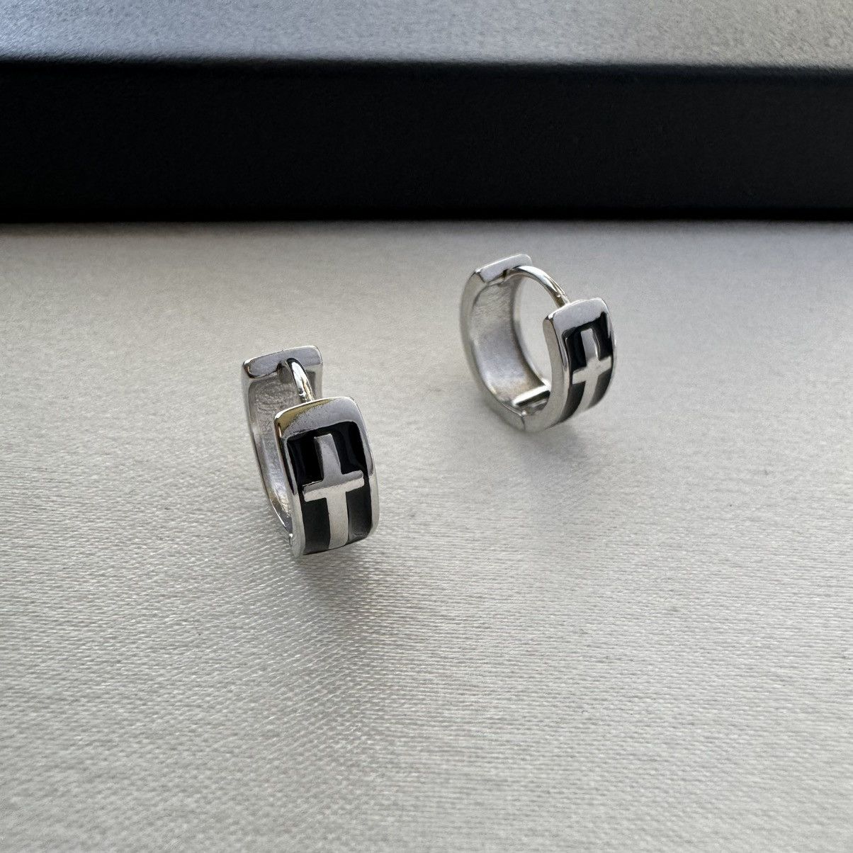 Other 12mm Cross Hoop Earrings for Men Women,Hip Hop Unisex Style Size ONE SIZE - 2 Thumbnail