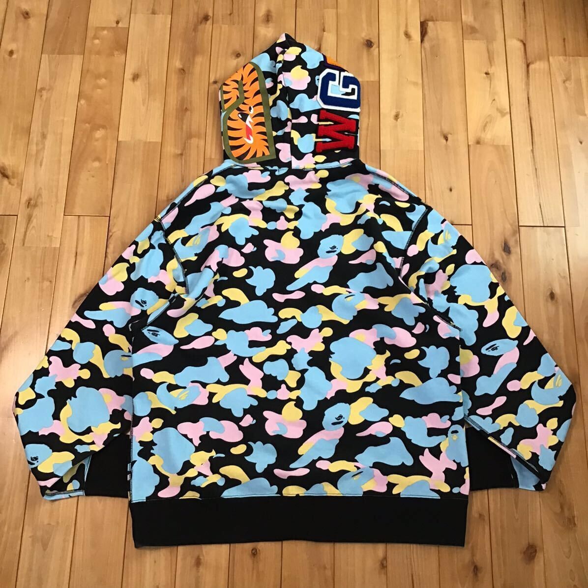 Bape BAPE Multi camo shark full zip hoodie cotton candy camo Size US XL / EU 56 / 4 - 3 Thumbnail