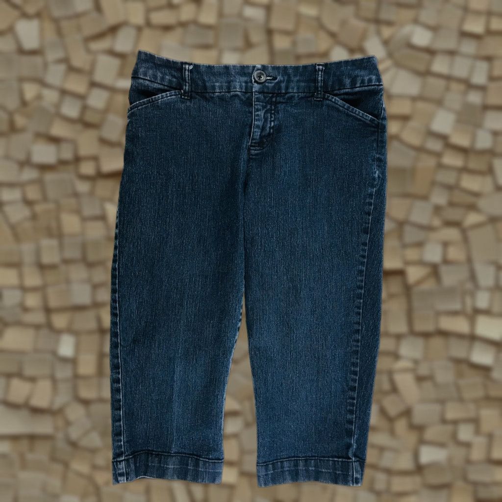 Vintage St. John's Bay Jeans Women 4P Petite Denim Capri Crop Straight Leg Low Rise Jeans Capris Size 27" / US 4 / IT 40 - 1 Thumbnail