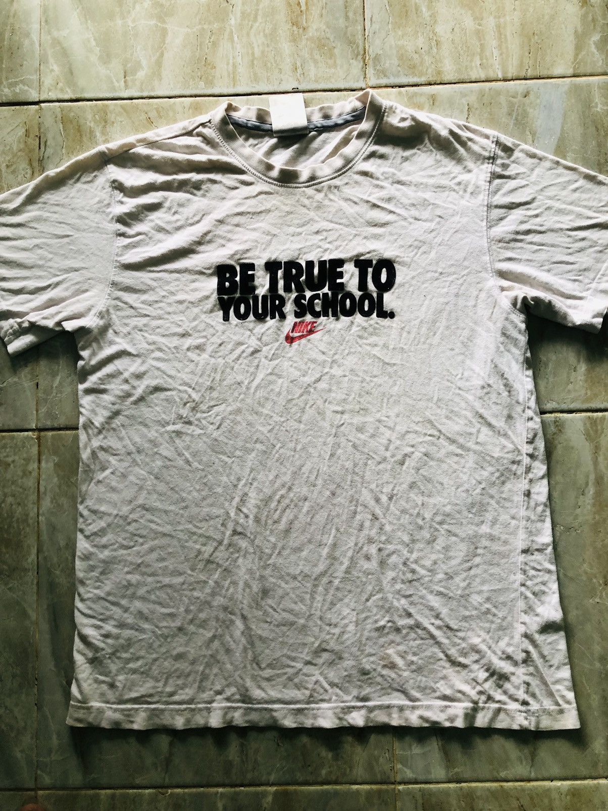 Nike × Vintage Vintage nike BE TRUE TO YOUR SCHOOL tee Size US L / EU 52-54 / 3 - 7 Thumbnail