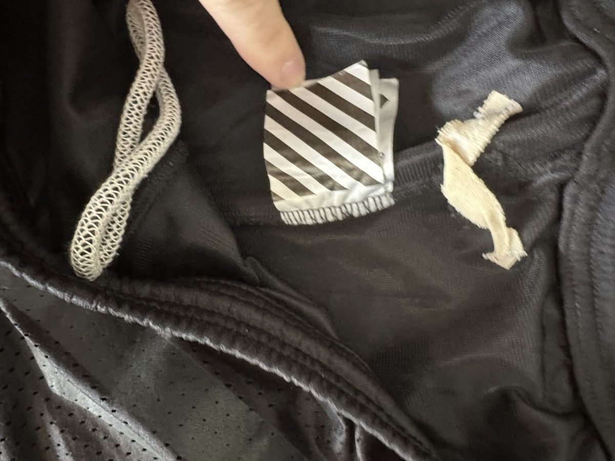 Off-White Off White Shorts Size US 36 / EU 52 - 3 Thumbnail