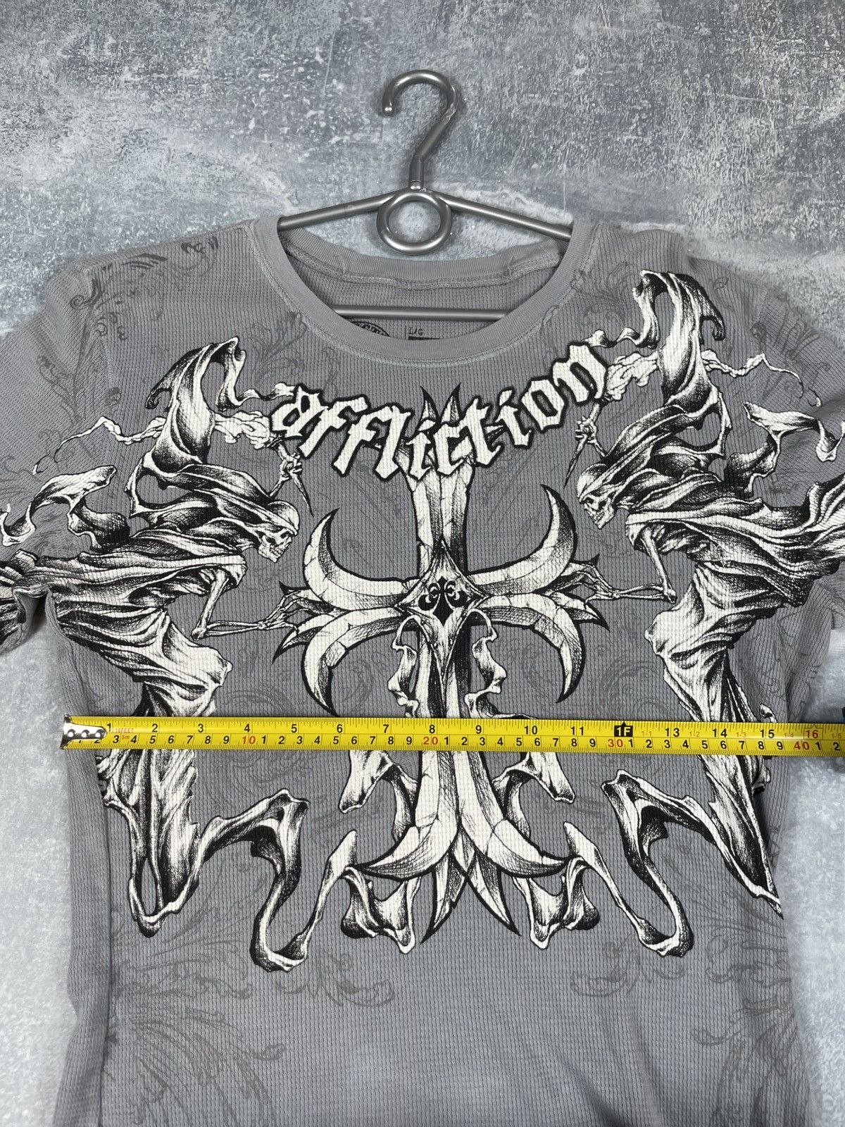 Affliction Vintage Y2K Affliction long sleeve overpint Size US M / EU 48-50 / 2 - 7 Thumbnail