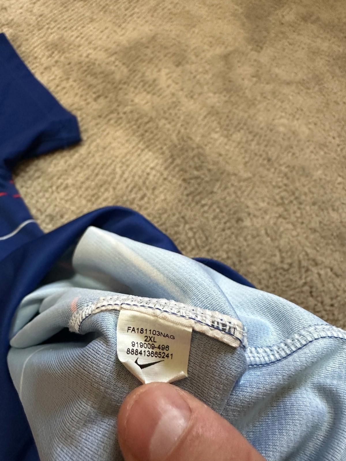 Nike CHELSEA 2018/2019 HOME FOOTBALL SHIRT SOCCER JERSEY NIKE XXL Size US XXL / EU 58 / 5 - 6 Thumbnail