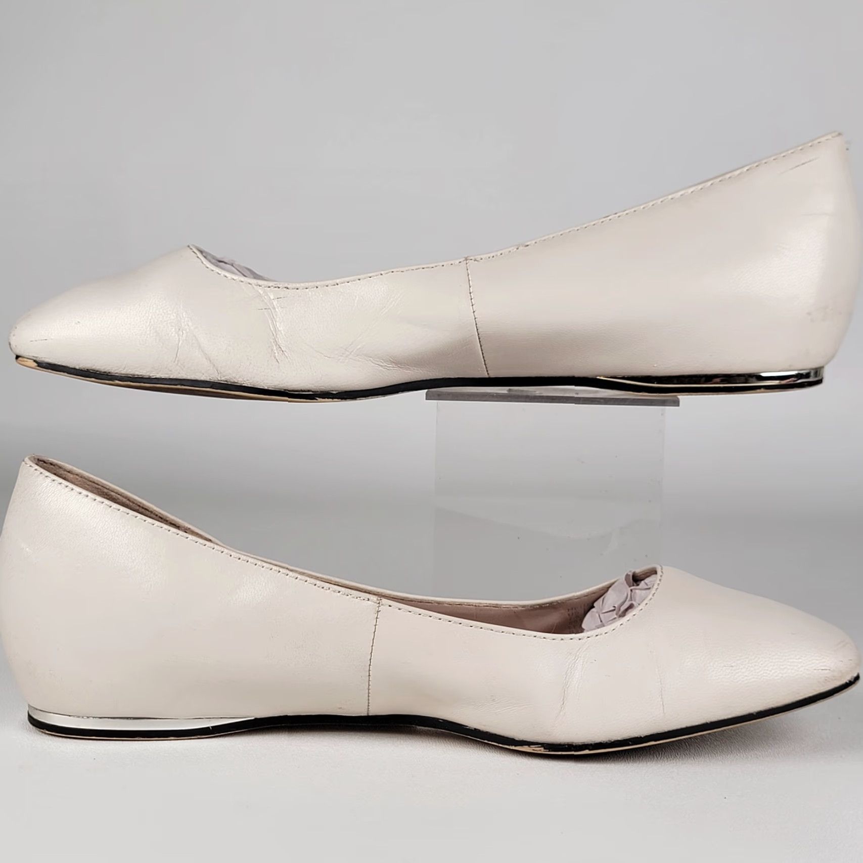 Calvin Klein Calvin Klein Collection Women's Leather Ballet Flats Beige 7.5 M Sl ips On Round Toe Casual Flat Shoes Size US 8 / IT 38 - 4 Thumbnail