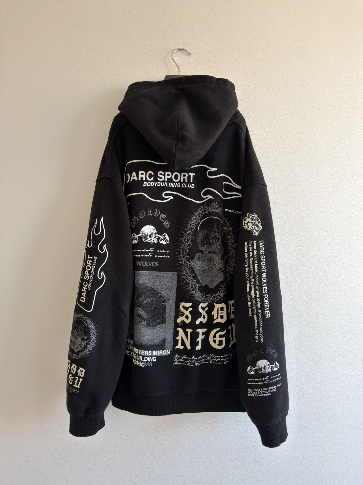 Darc Sport *RARE* Darc Sport Memento Mori NFGU Bodybuilding club hoodie Size US XL / EU 56 / 4 - 1 Thumbnail
