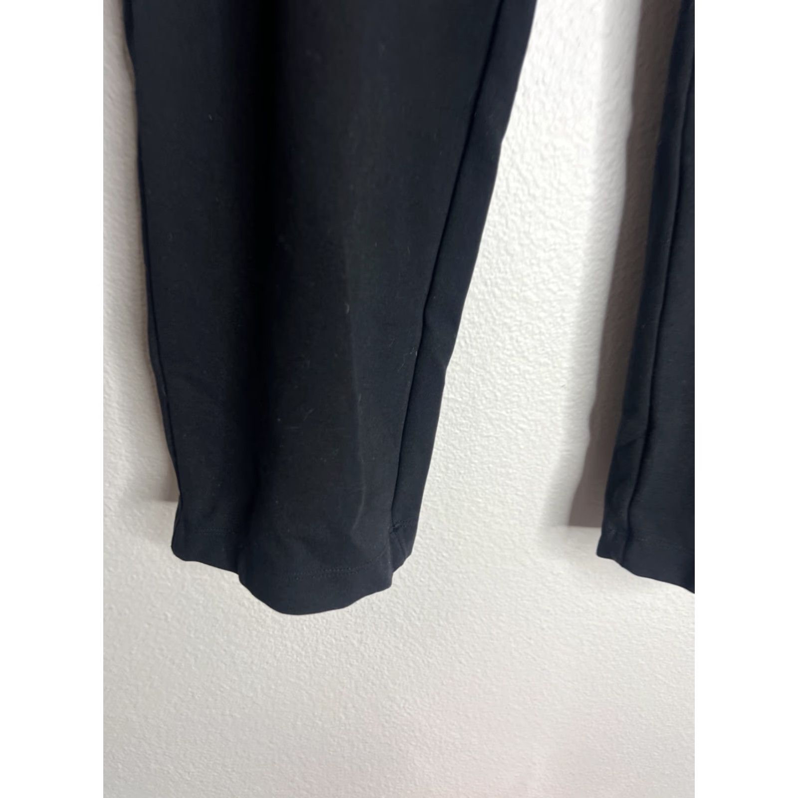 Eileen Fisher Eileen Fisher Jogger Pants Women Medium Black Tencel Spandex Pleated High Rise Slouchy Jersey Knit Tapered Leg Casual Loungeable EUC Size M / US 6-8 / IT 42-44 - 2 Thumbnail