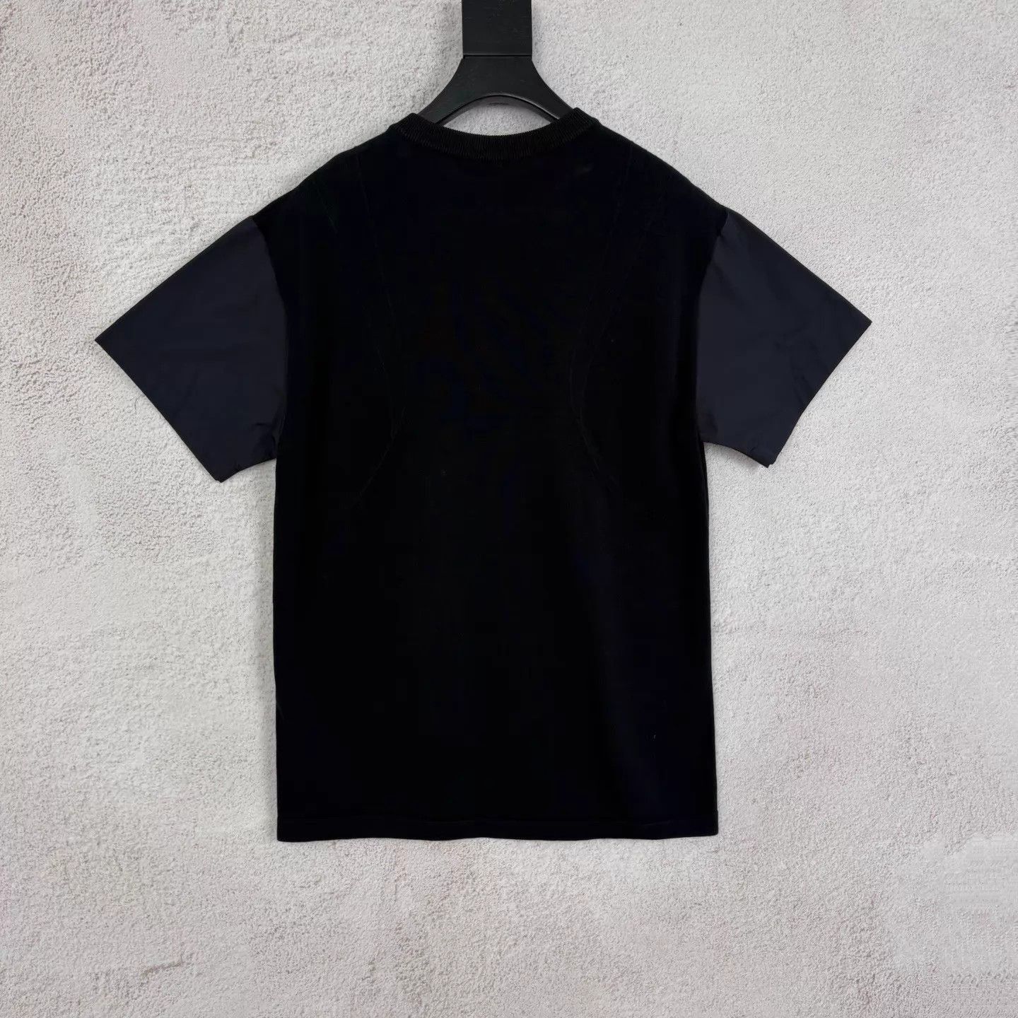 Louis Vuitton Black Short-Sleeve Shirt with Contrast Sleeves - Size S Size US S / EU 44-46 / 1 - 2 Thumbnail