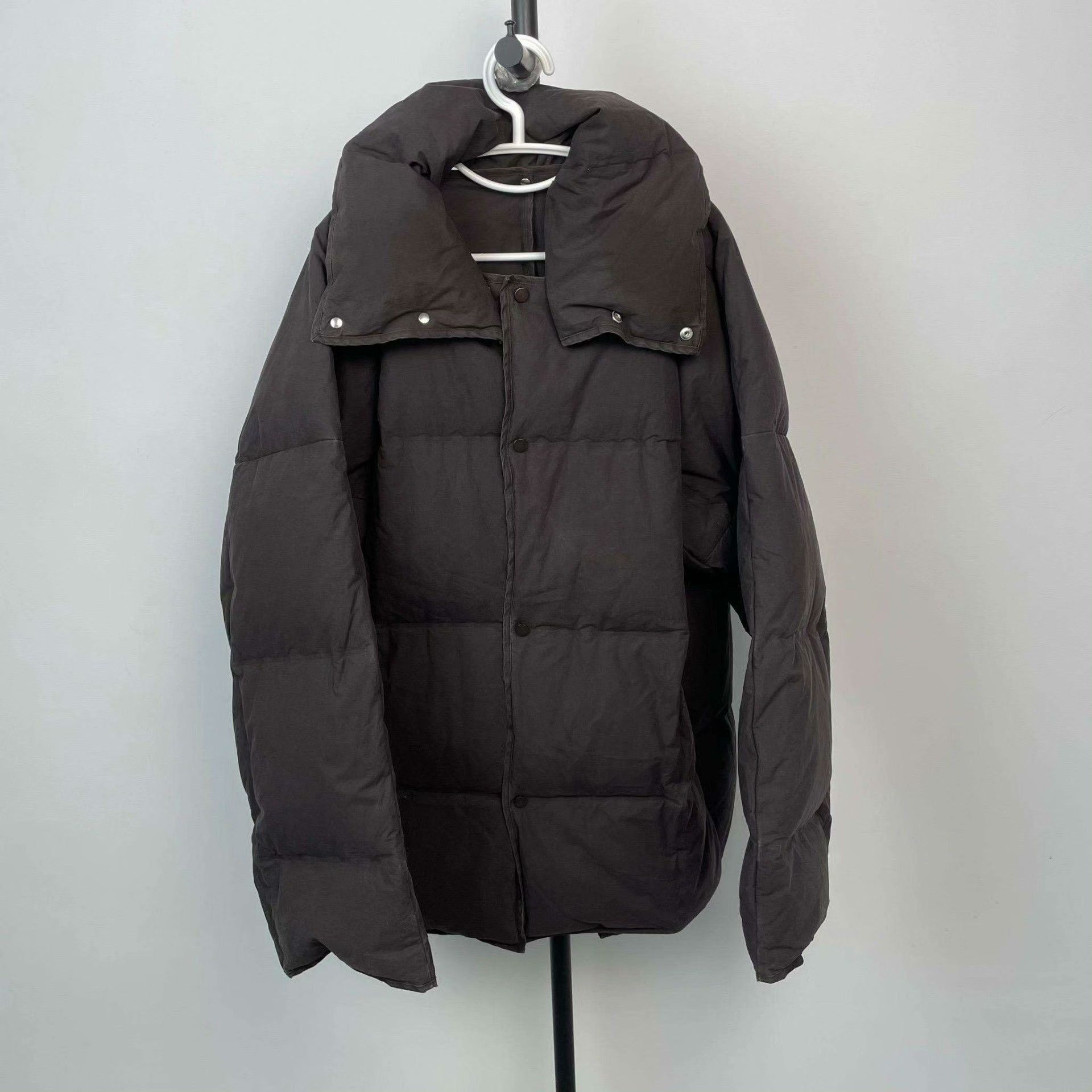 Bottega Veneta Bottega Veneta Down Brown Down Jacket S Women Size S / US 4 / IT 40 - 1 Thumbnail