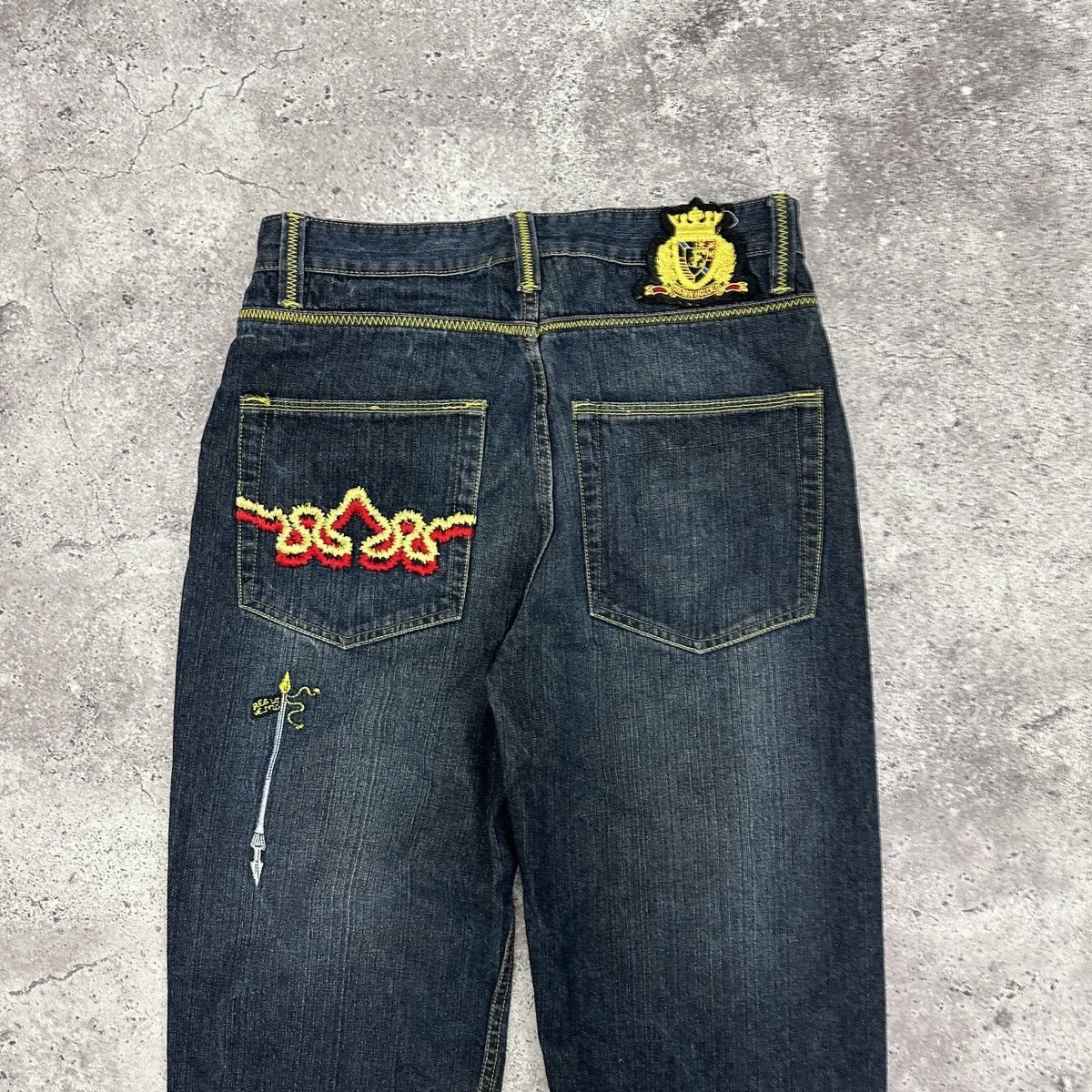 Japanese Brand Vintage 90s Crown Holder Embroidered rap jeans og y2k Size US 34 / EU 50 - 4 Thumbnail