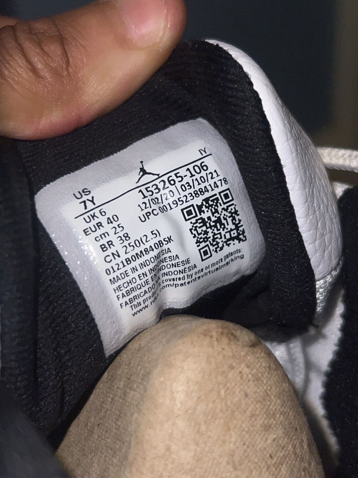 Jordan Brand Jordan 12 “Twist” Size US 7 / EU 40 - 11 Thumbnail