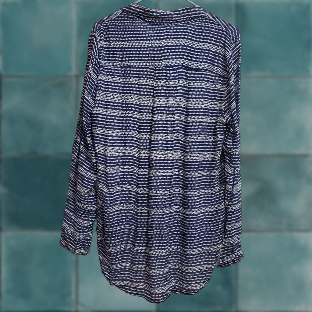 Anthropologie Cloth & Stone Shirt Women L Blue Motif Rayon Relaxed Button Up Top Size L / US 10 / IT 46 - 1 Thumbnail