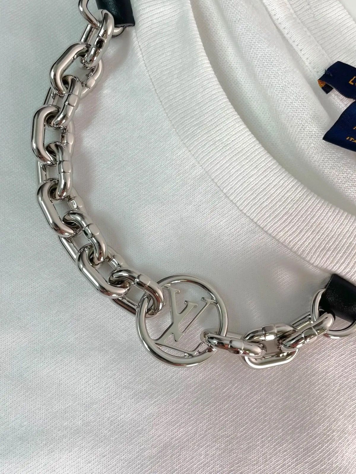 Louis Vuitton Louis Vuitton chain detail cotton t-shirt, XL. Size XL / US 12-14 / IT 48-50 - 7 Thumbnail