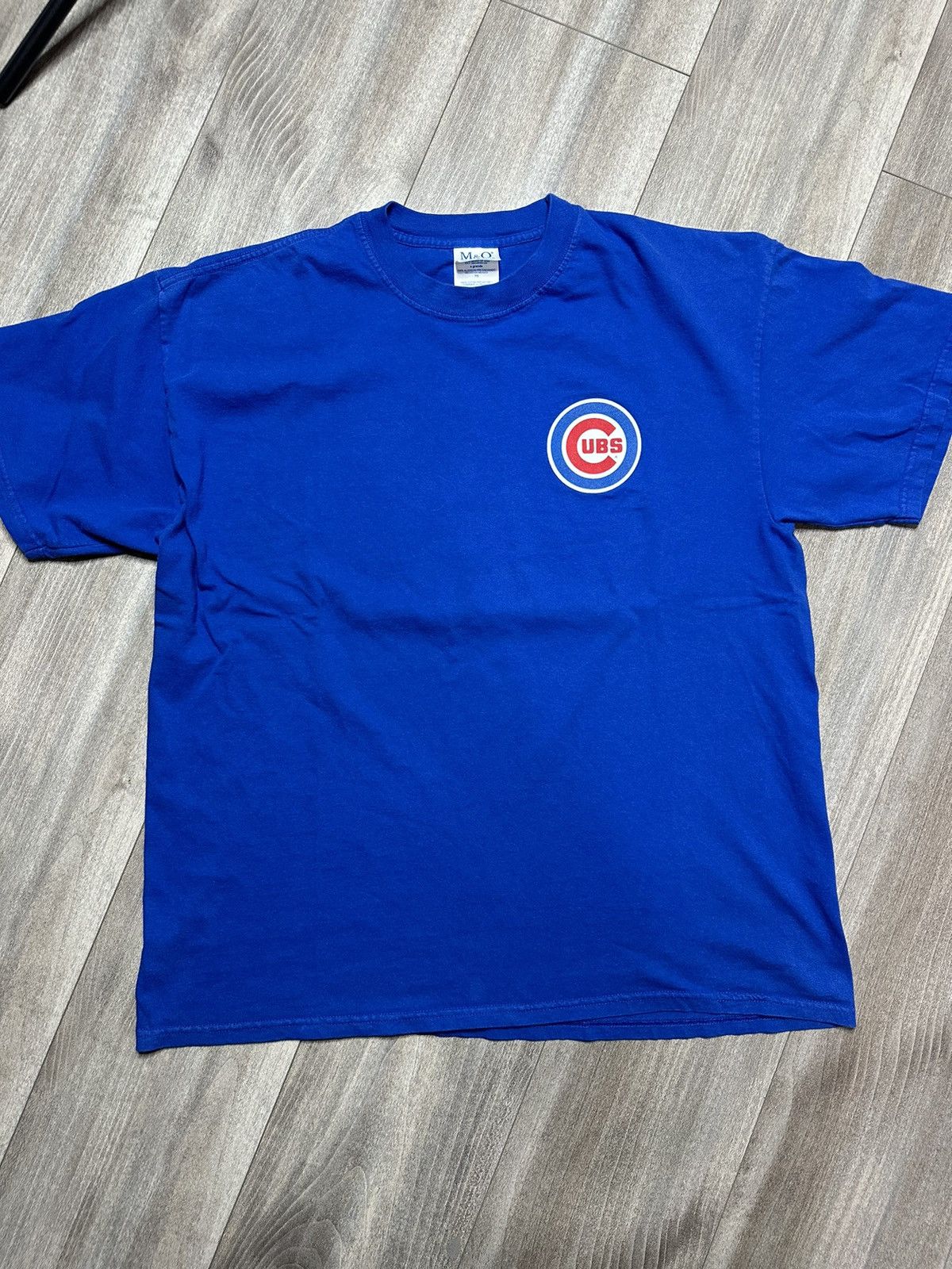 Vintage Vintage Y2K 2000s Chicago Cubs Tee Size XL Size US XL / EU 56 / 4 - 1 Thumbnail