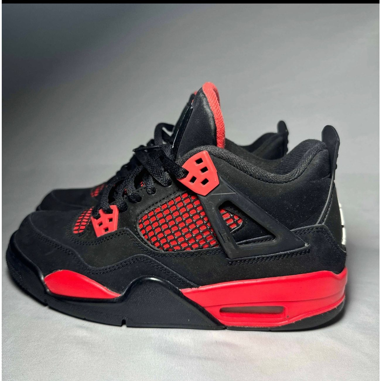 Jordan Brand × Nike Size 6 - Nike Air Jordan 4 Retro GS Red Thunder Men's Shoes Size US 6 / EU 39 - 8 Thumbnail