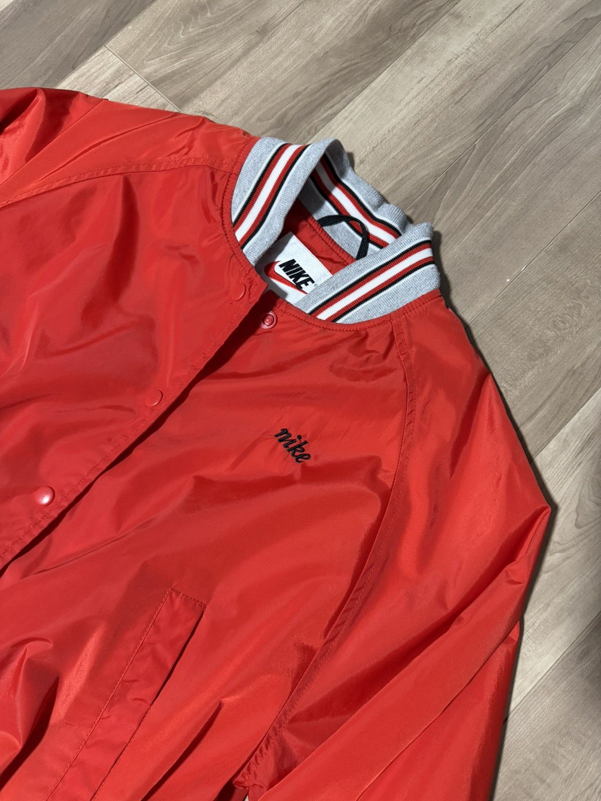 Nike Vintage 90s Nike Big Logo Nylon Jacket Size S / US 4 / IT 40 - 3 Thumbnail
