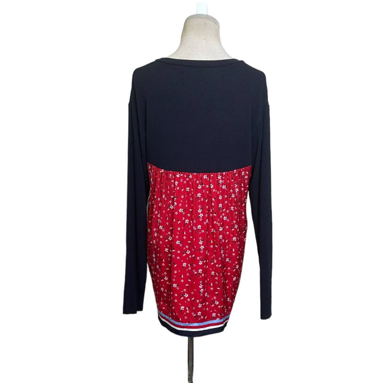 Bailey 44 Bailey/44 black red floral hi low tunic top size small Size S / US 4 / IT 40 - 7 Thumbnail