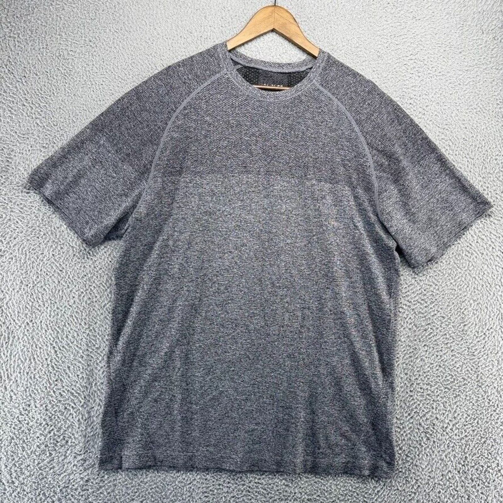 Other 01 Algo Shirt Men's Extra Large Gray Tech Running Size US XL / EU 56 / 4 - 1 Thumbnail