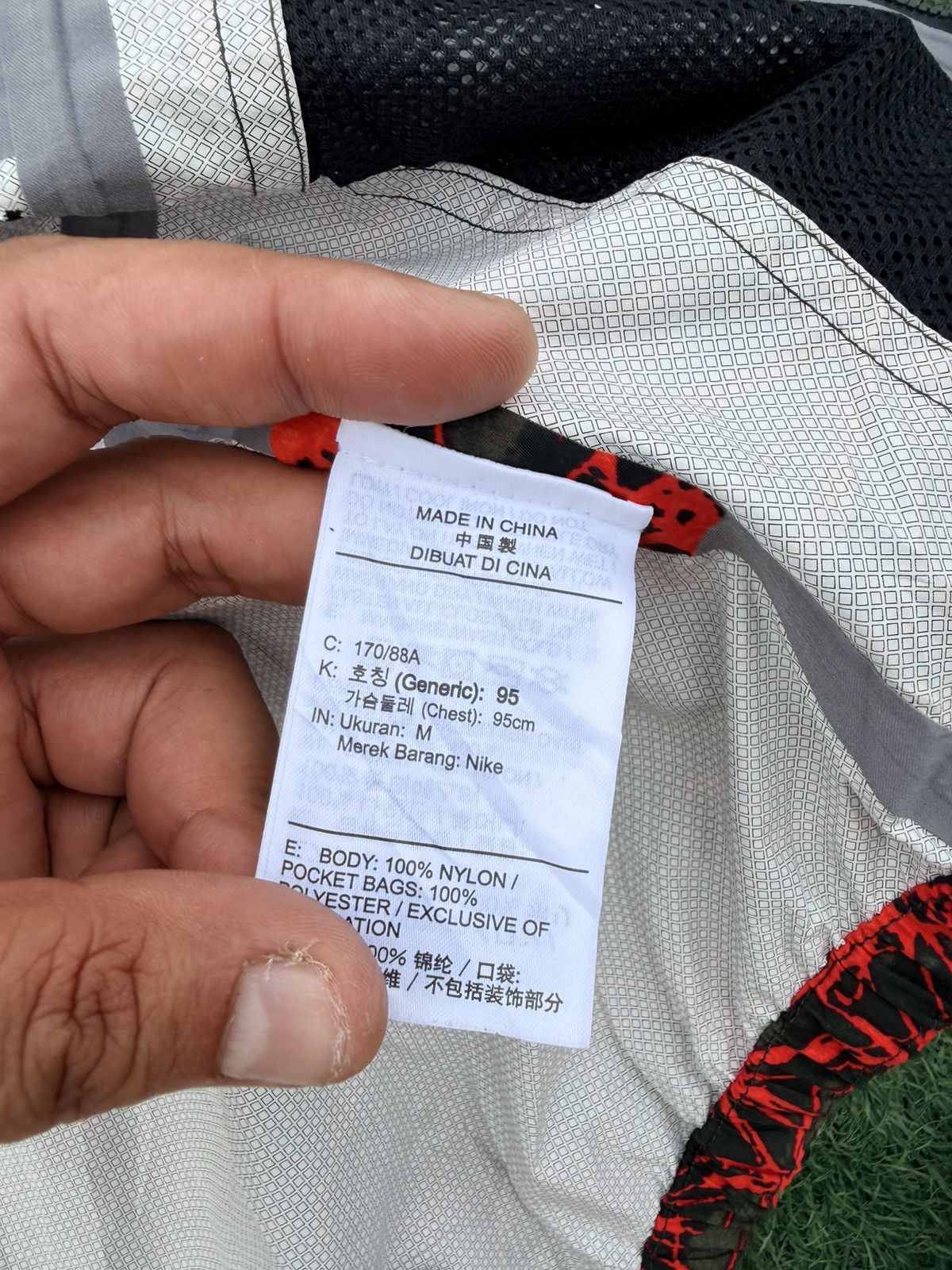 Nike ACG Nike ACG AOP 2.5L Packable Rush Red Jacket Size US M / EU 48-50 / 2 - 19 Thumbnail