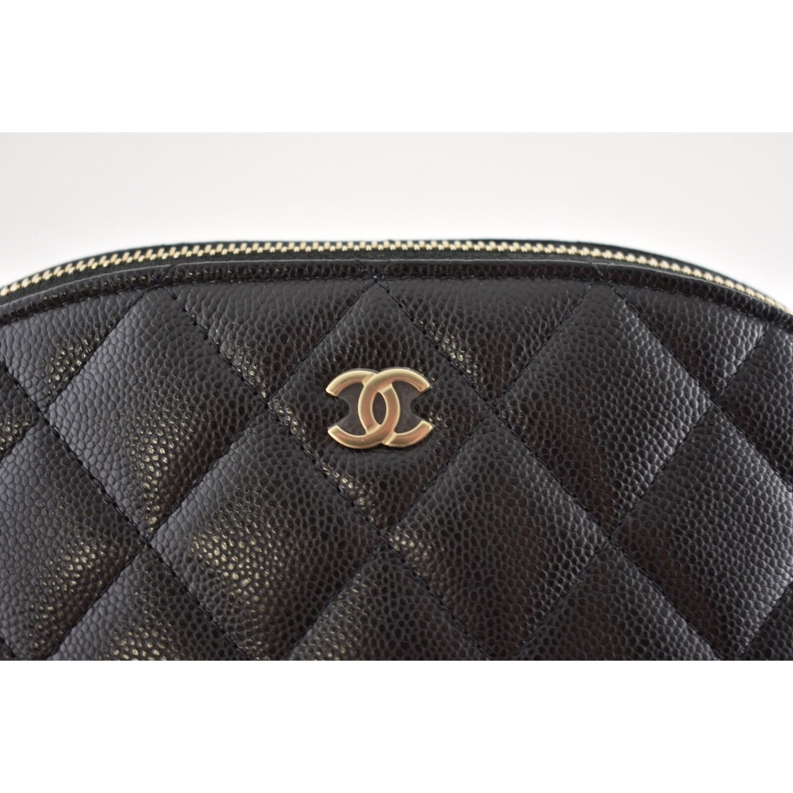 Chanel Chanel 24S Classic Zipped Pouch Makeup Toiletry Clutch Bag Size ONE SIZE - 3 Thumbnail