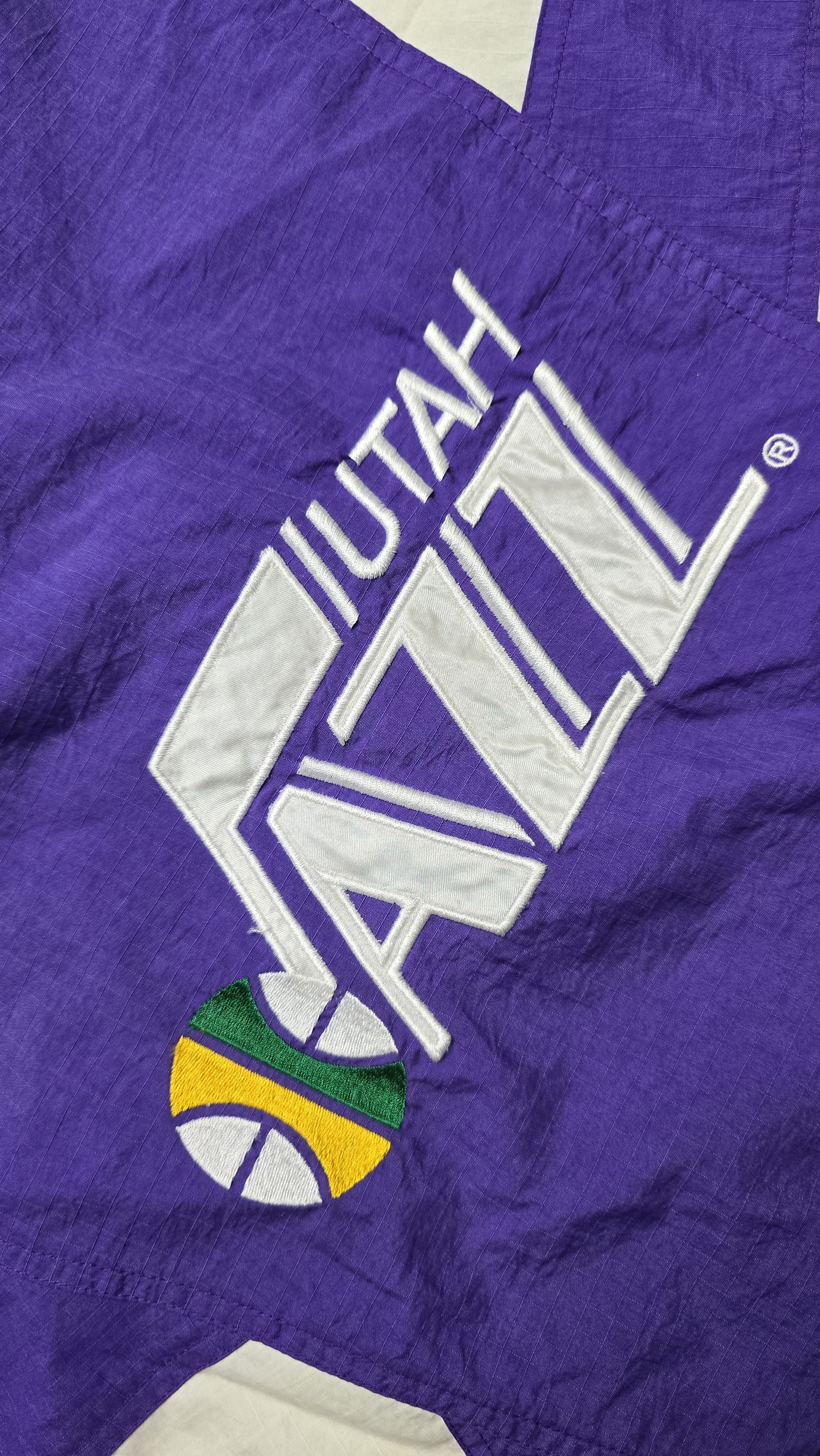 Starter Vintage Utah Jazz Jacket Men's Large Purple Yellow Starter Size US L / EU 52-54 / 3 - 7 Thumbnail
