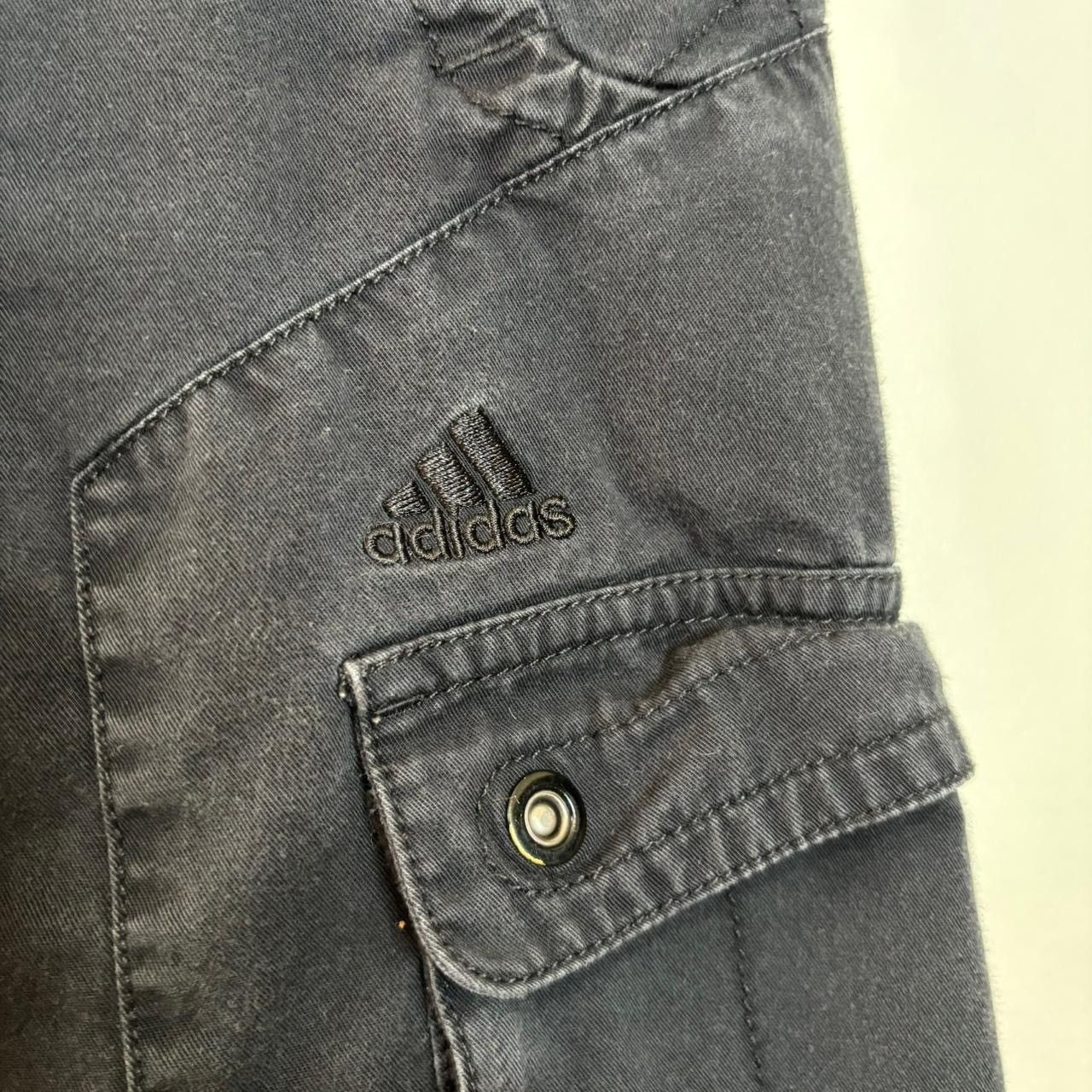 Adidas × Vintage Vintage Y2K Adidas Faded Black Baggy Cargo Shorts Size US 34 / EU 50 - 4 Thumbnail
