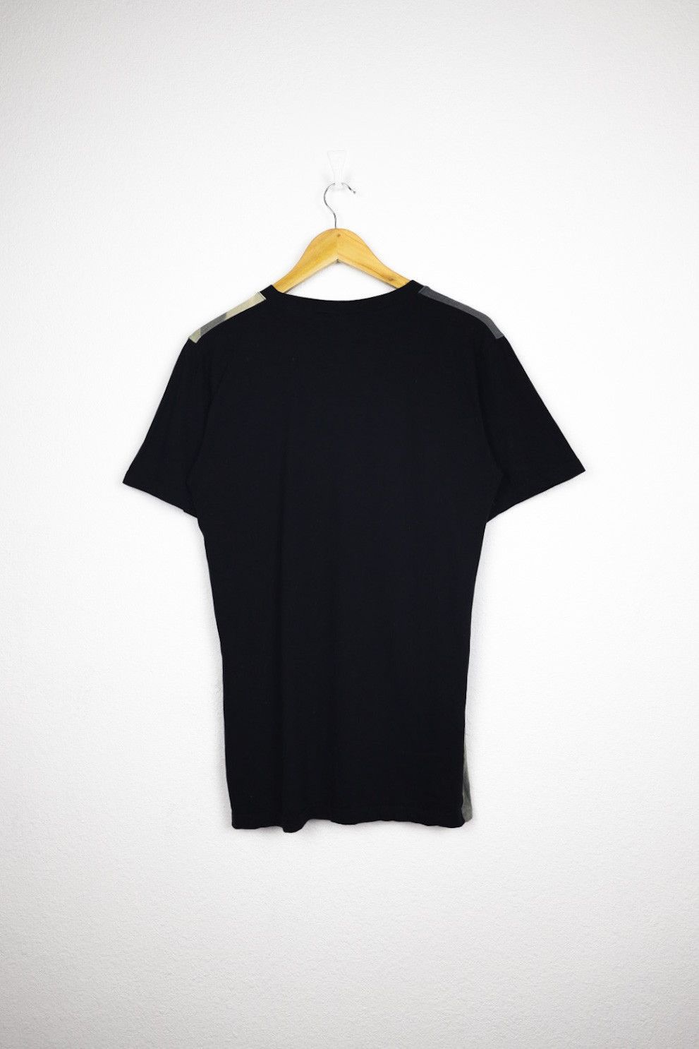 MoMA The Metropolitan Museum of Art New York Graphic 3D Tee Size US S / EU 44-46 / 1 - 7 Thumbnail