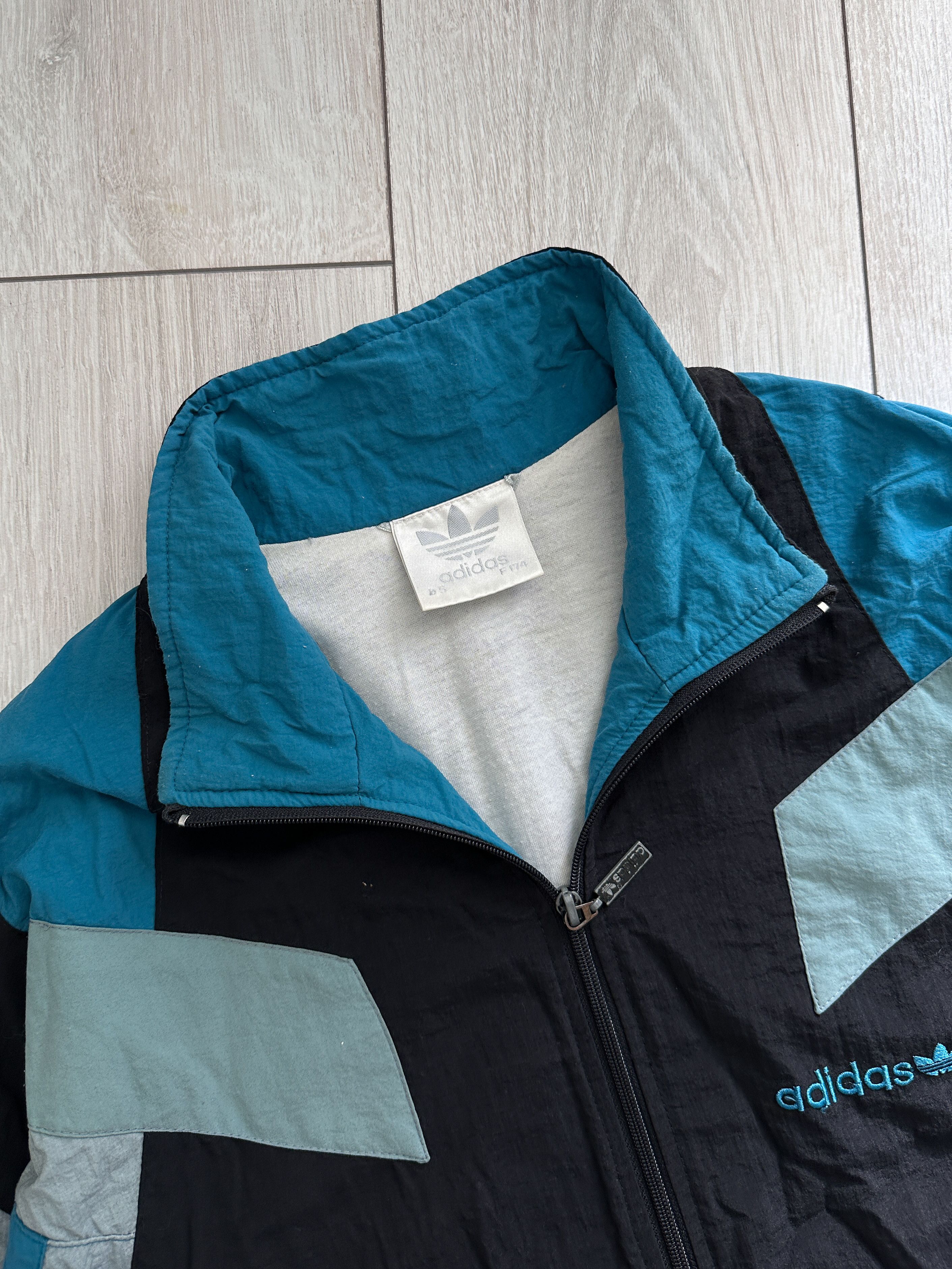 Adidas Vintage Adidas Light Nylon Track Jacket Size US L / EU 52-54 / 3 - 7 Thumbnail